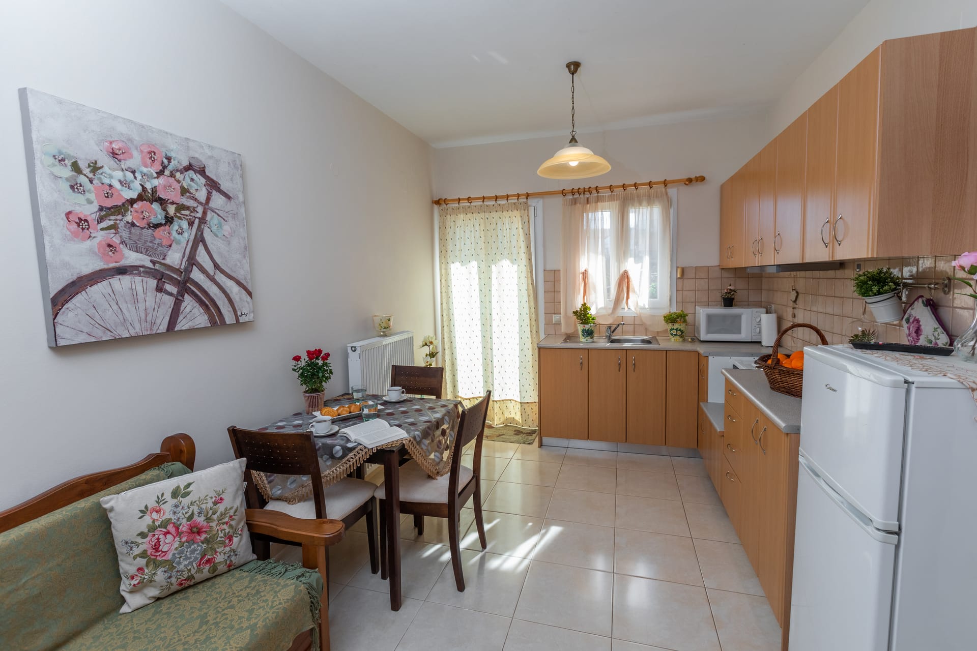 Elisso Apartment with Garden