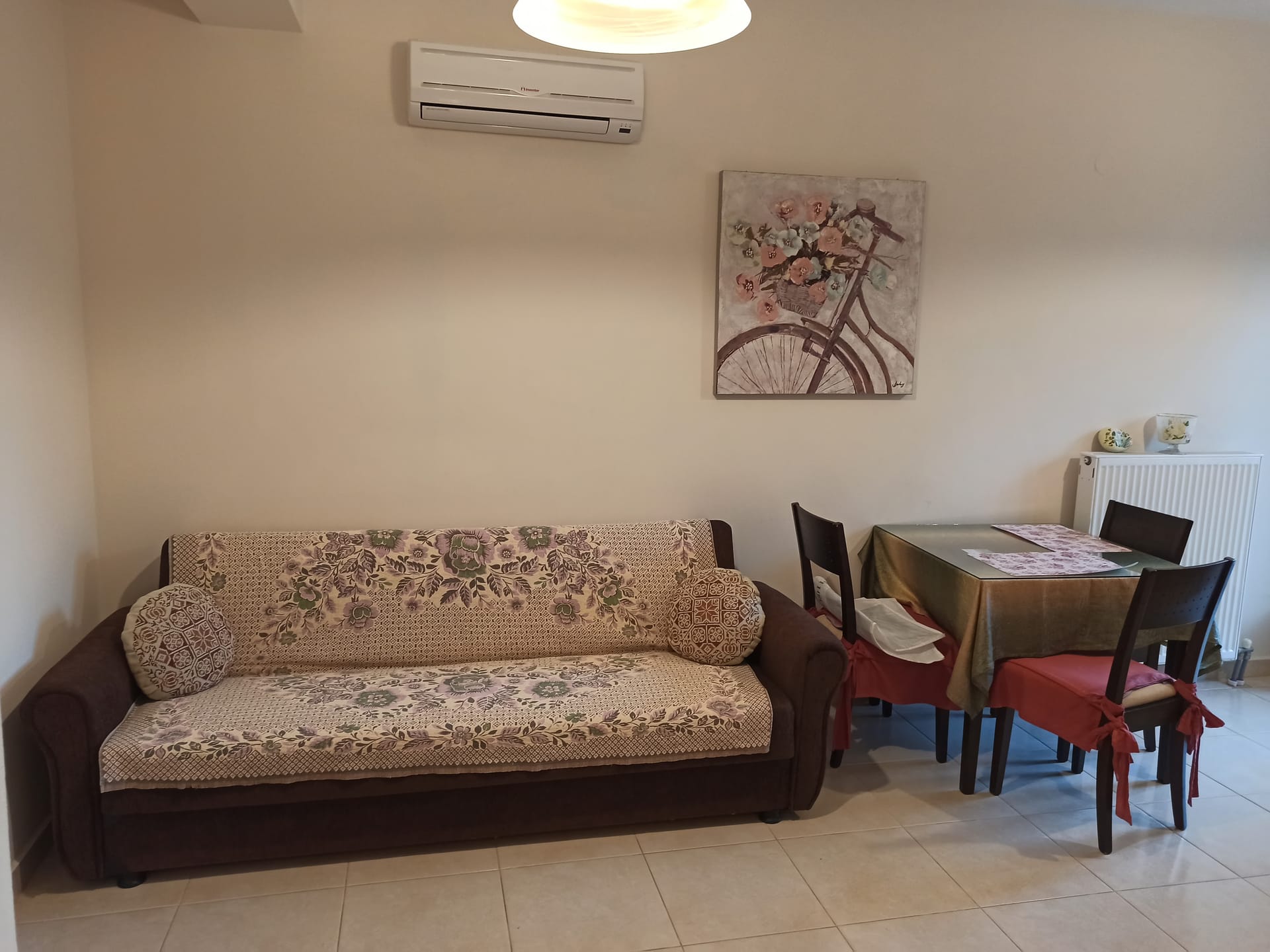 Elisso Apartment with Garden
