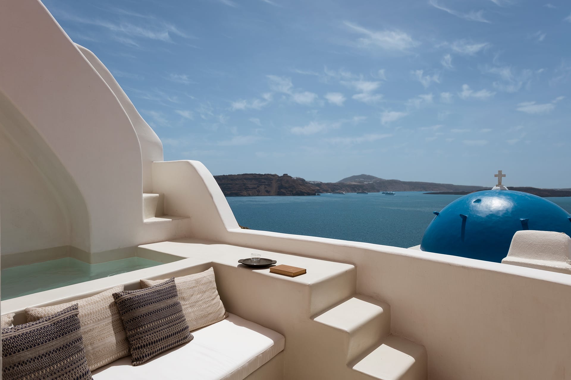 Signature Suite with Jetted Tub