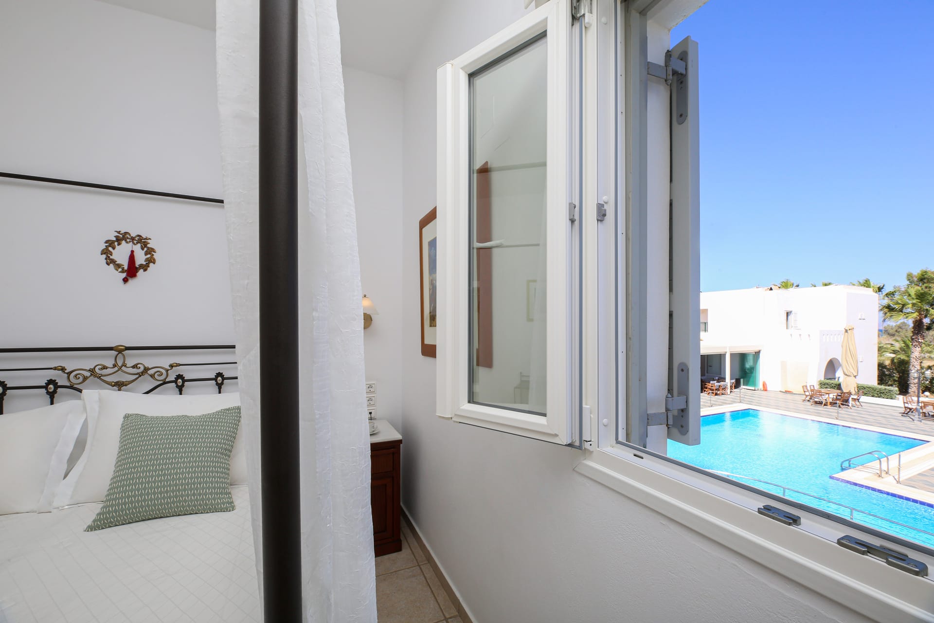 One Bedroom Suite with Spa bath