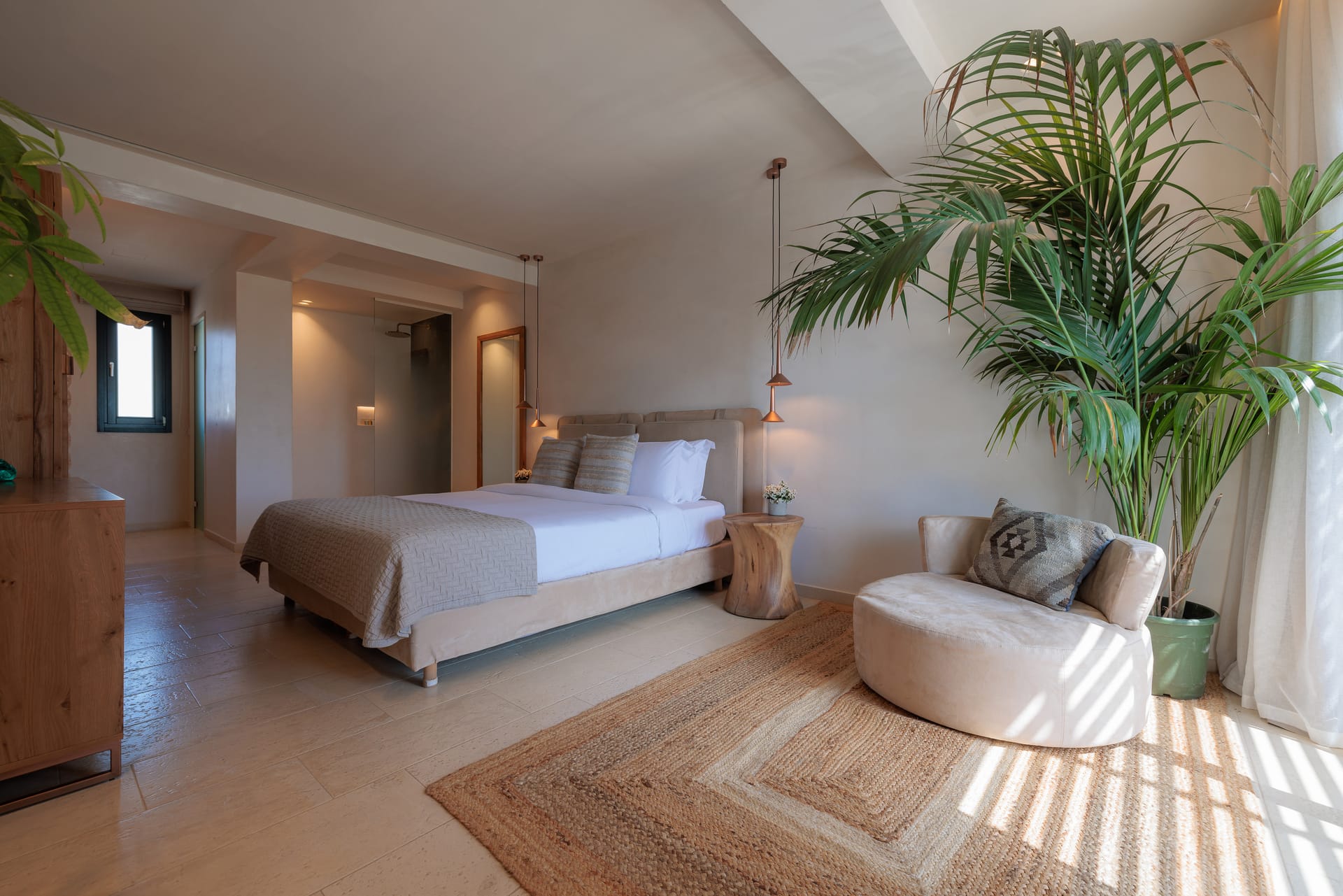 Superior Double with Private Pool & Surrounding View