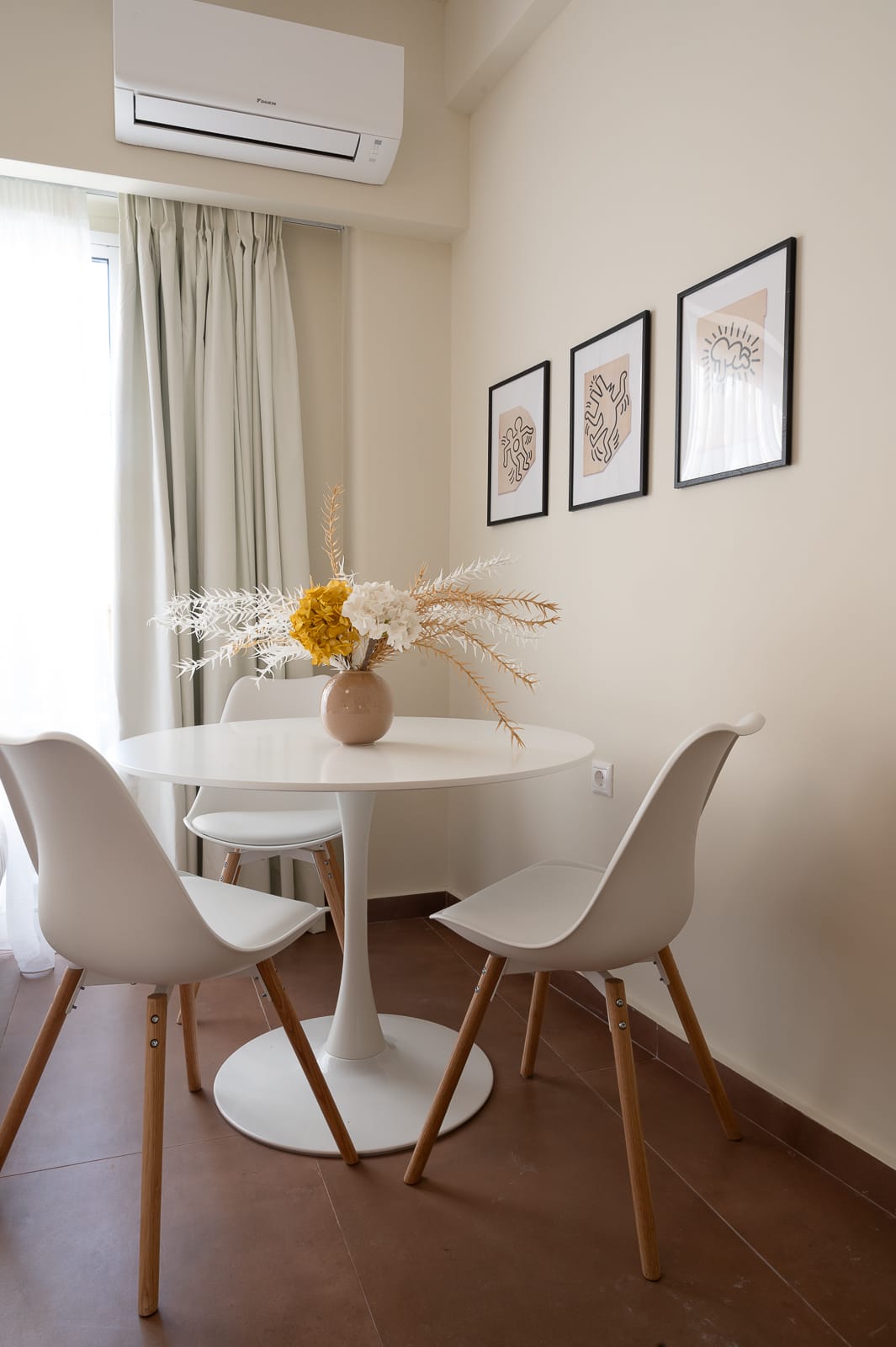Studio Apartment (Story 1a)