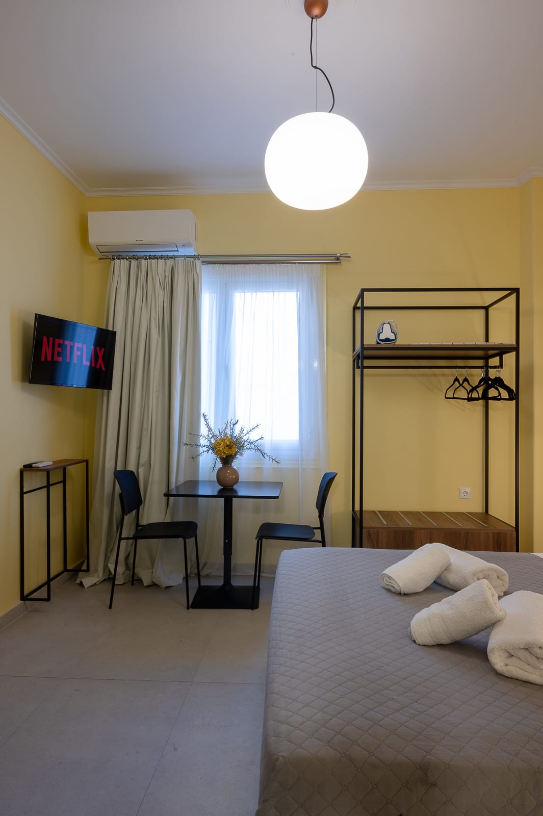 Studio Apartment (Story 2c)