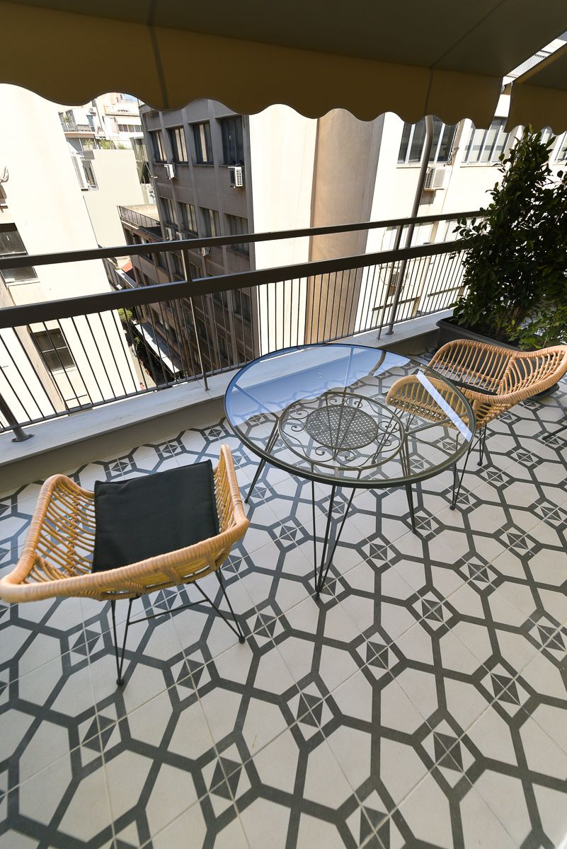 Studio Apartment (Story 6b)