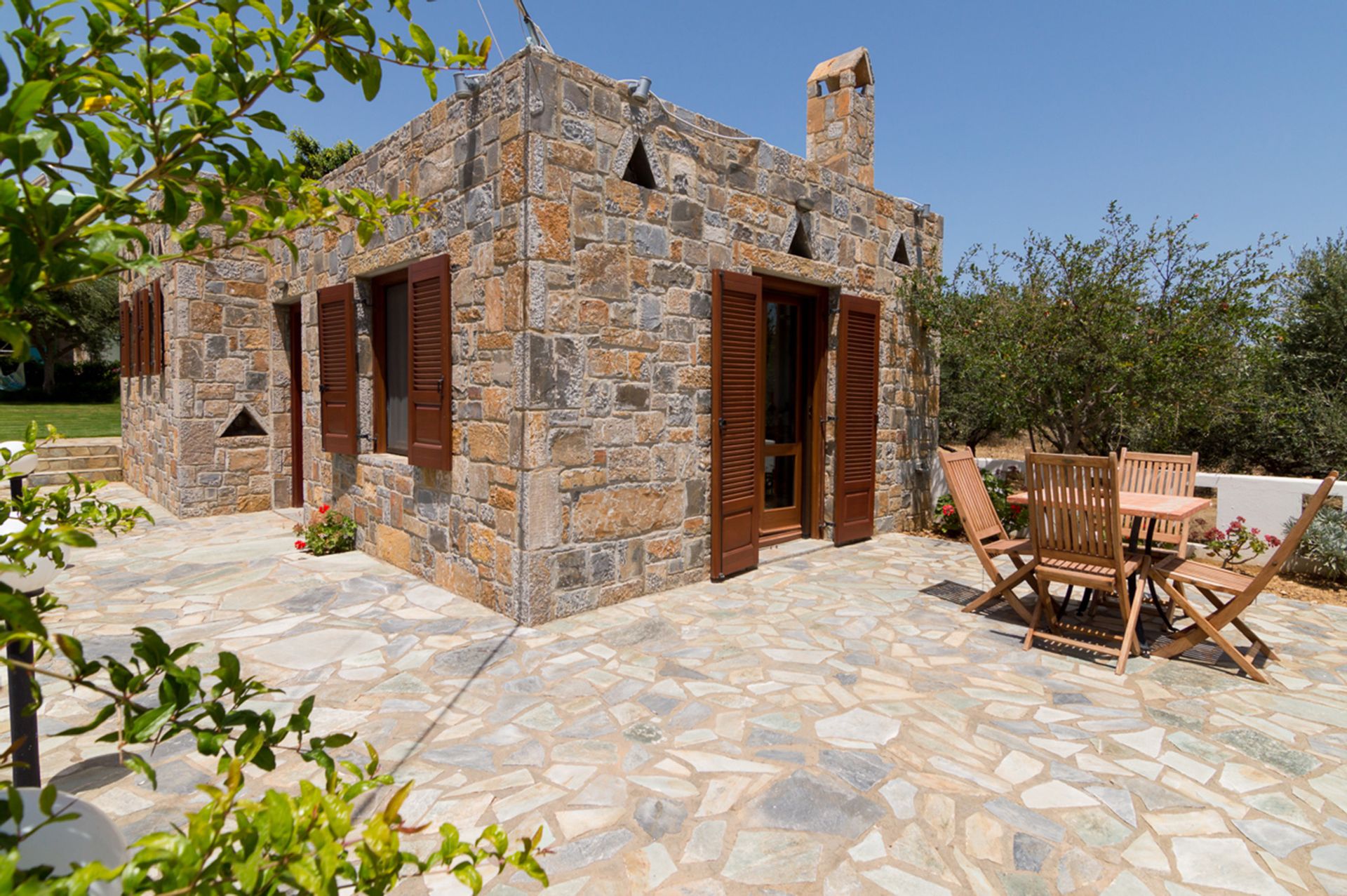 Traditional Stone Studio