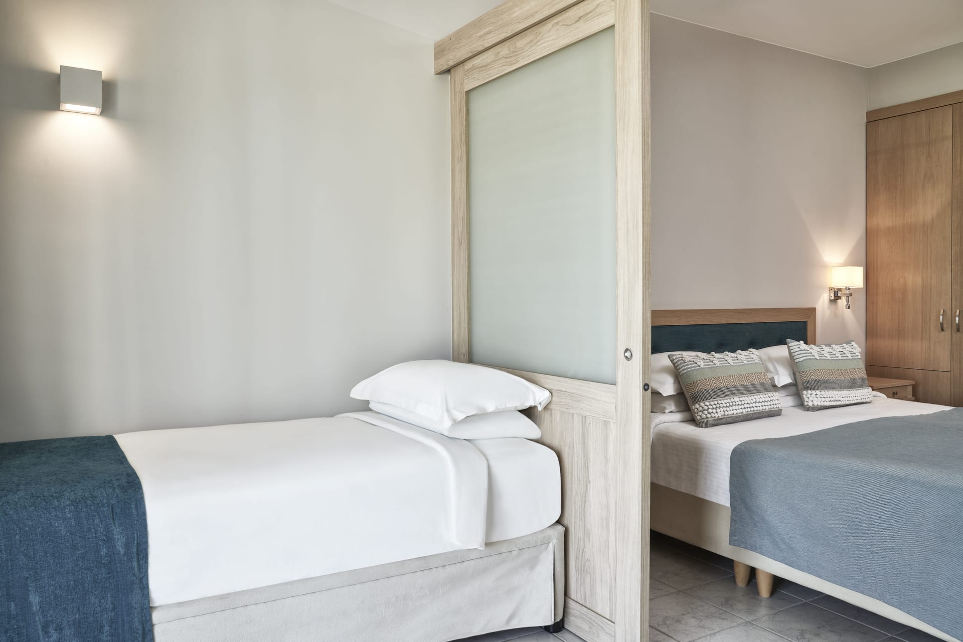 Junior Suite Garden View | Resort Area