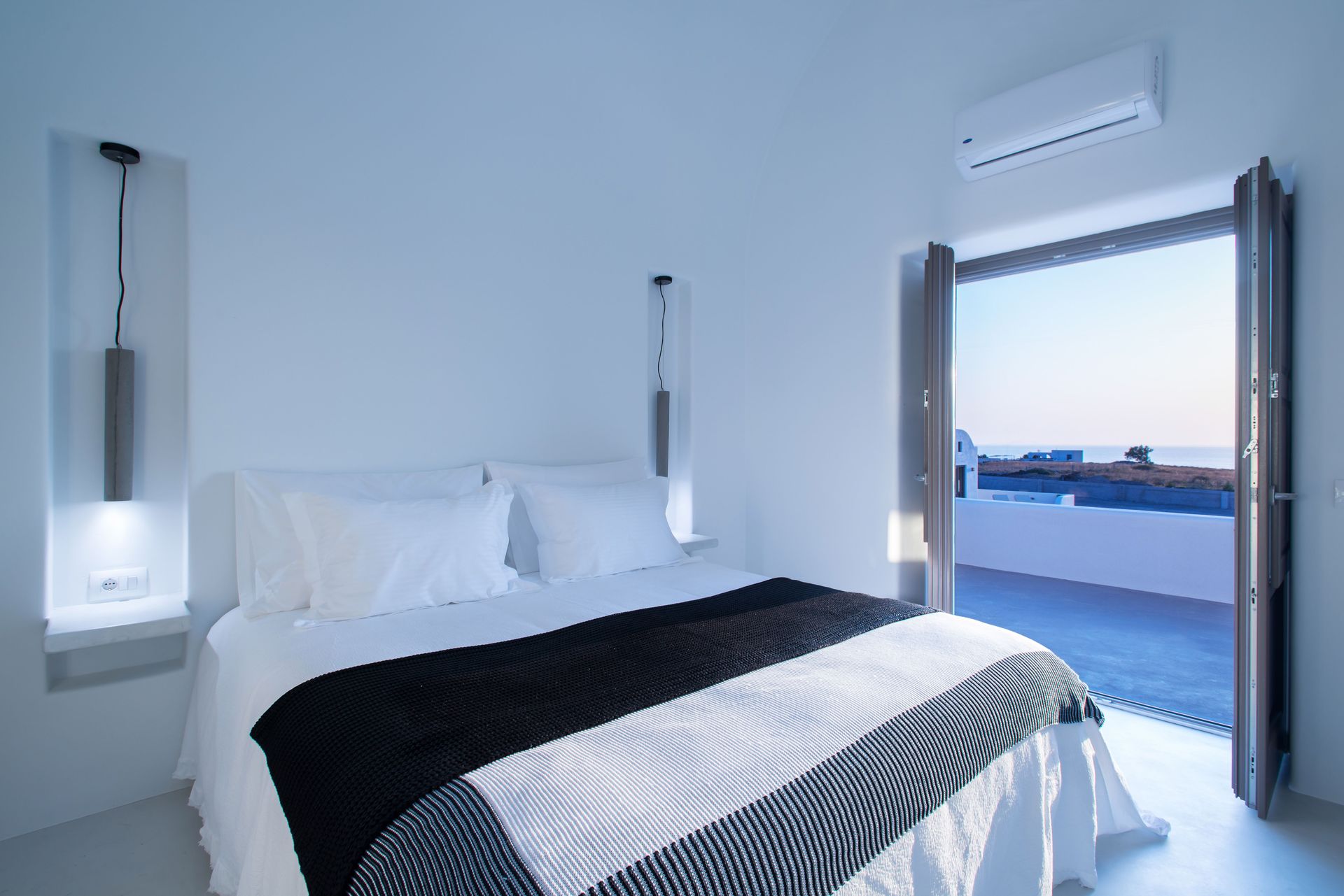 Master Suite with Private Pool and Sea View