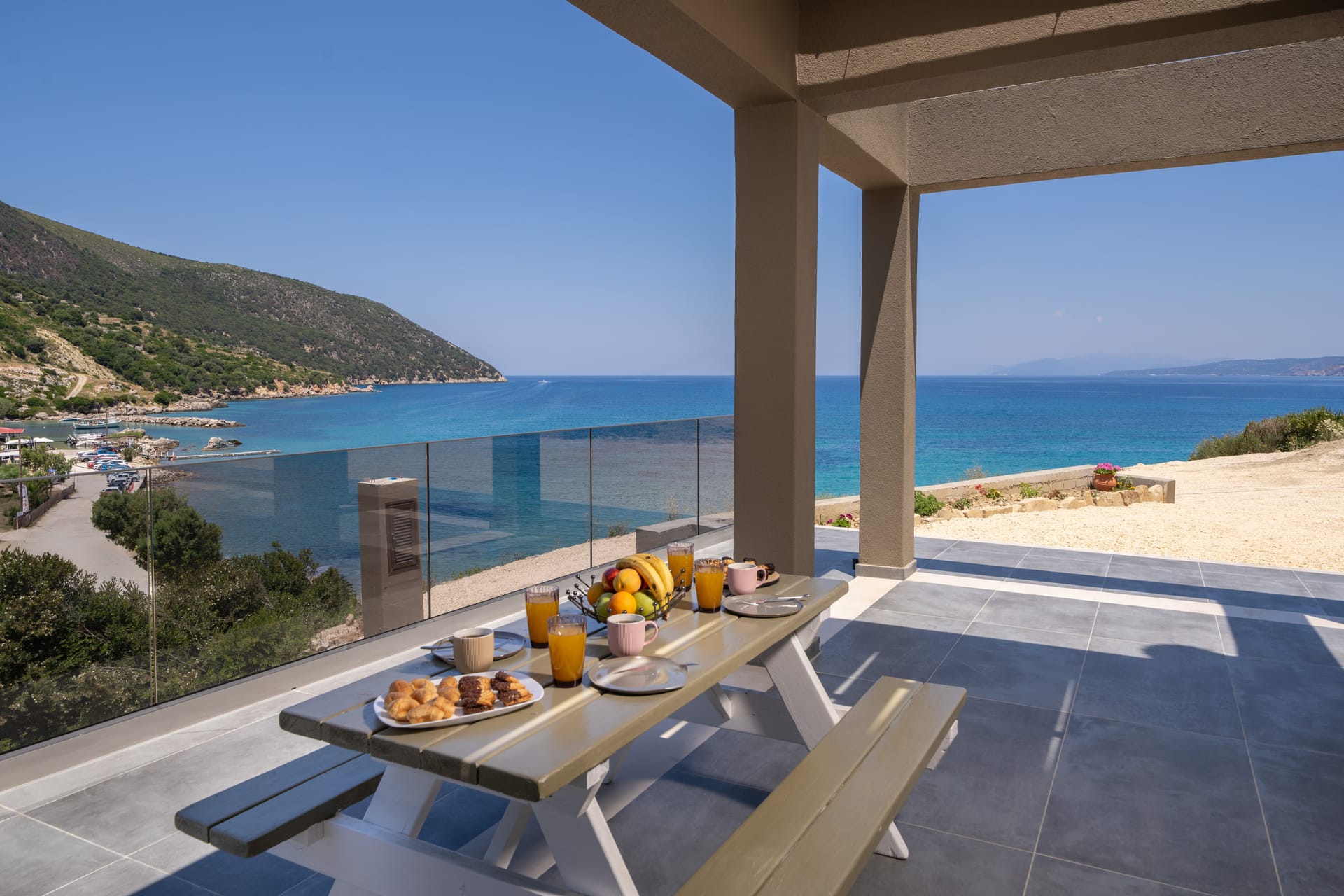 Beachfront Villa Fteri