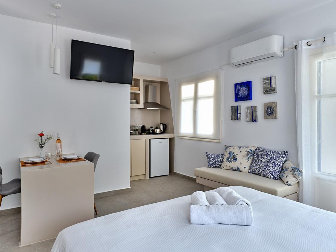 Paros Spot B