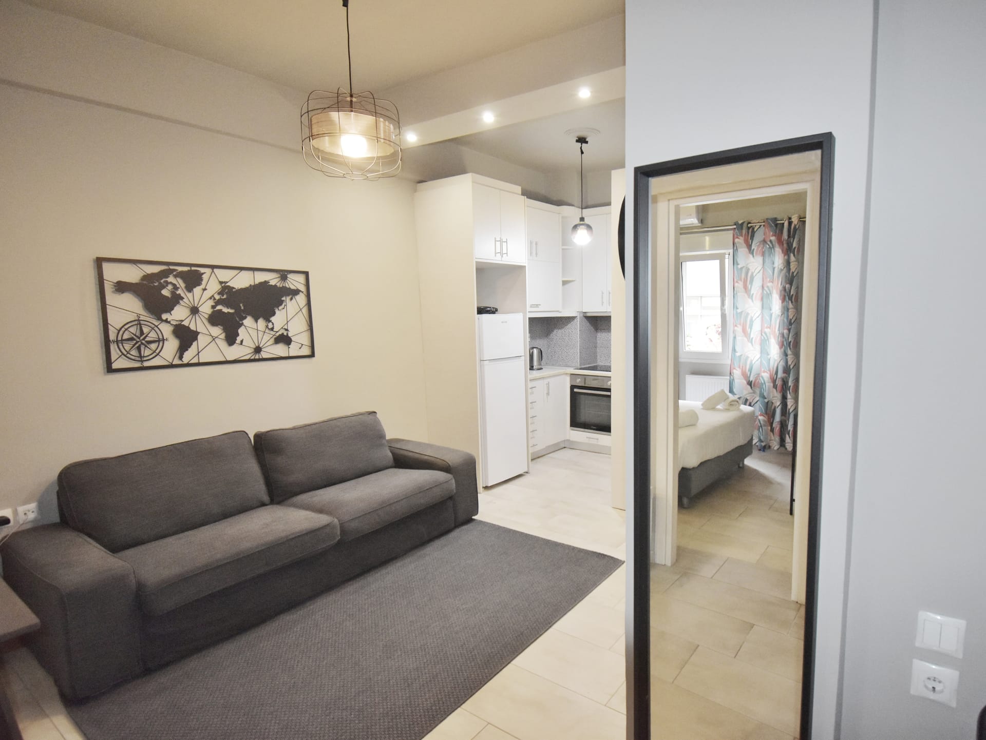 Petite Apartment (Annex Building-address Nileos 26)