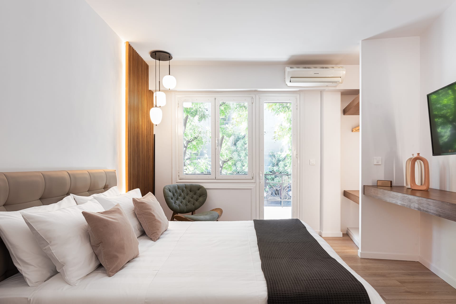 Acropolis Holmes Residence | Syggrou Av. 37 Athens 10563