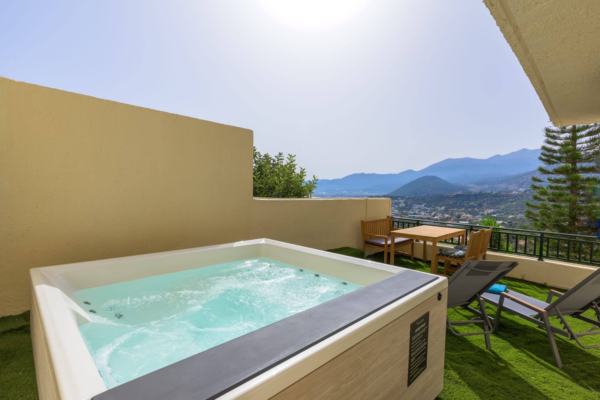 One-Bedroom Apartment with Spa Bath