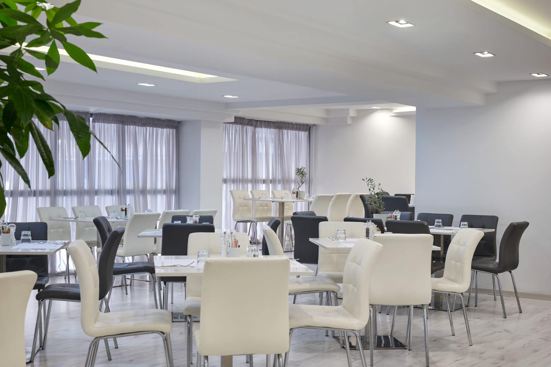 Boss Boutique Athens, ,