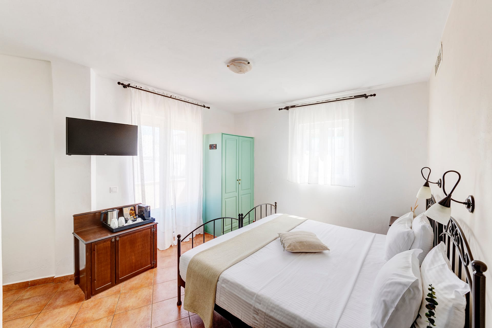 Classic Double or Twin Room Garden View