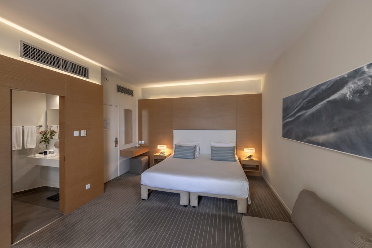 Capo Bay Beach Hotel, Protaras, Kipar — Superior Side Sea View