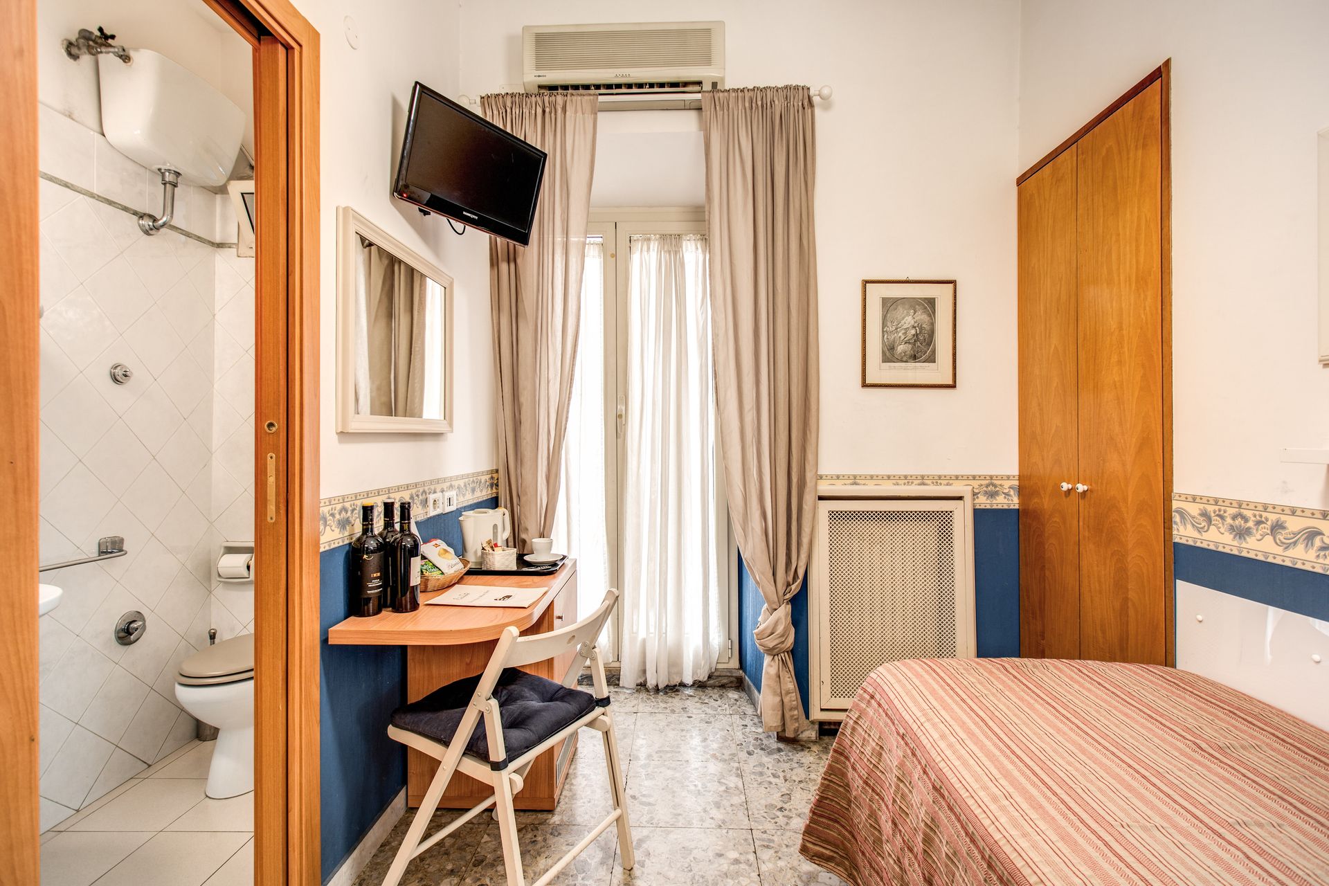 Single Room with Private Bathroom Carmel Hotel Rome Book Online