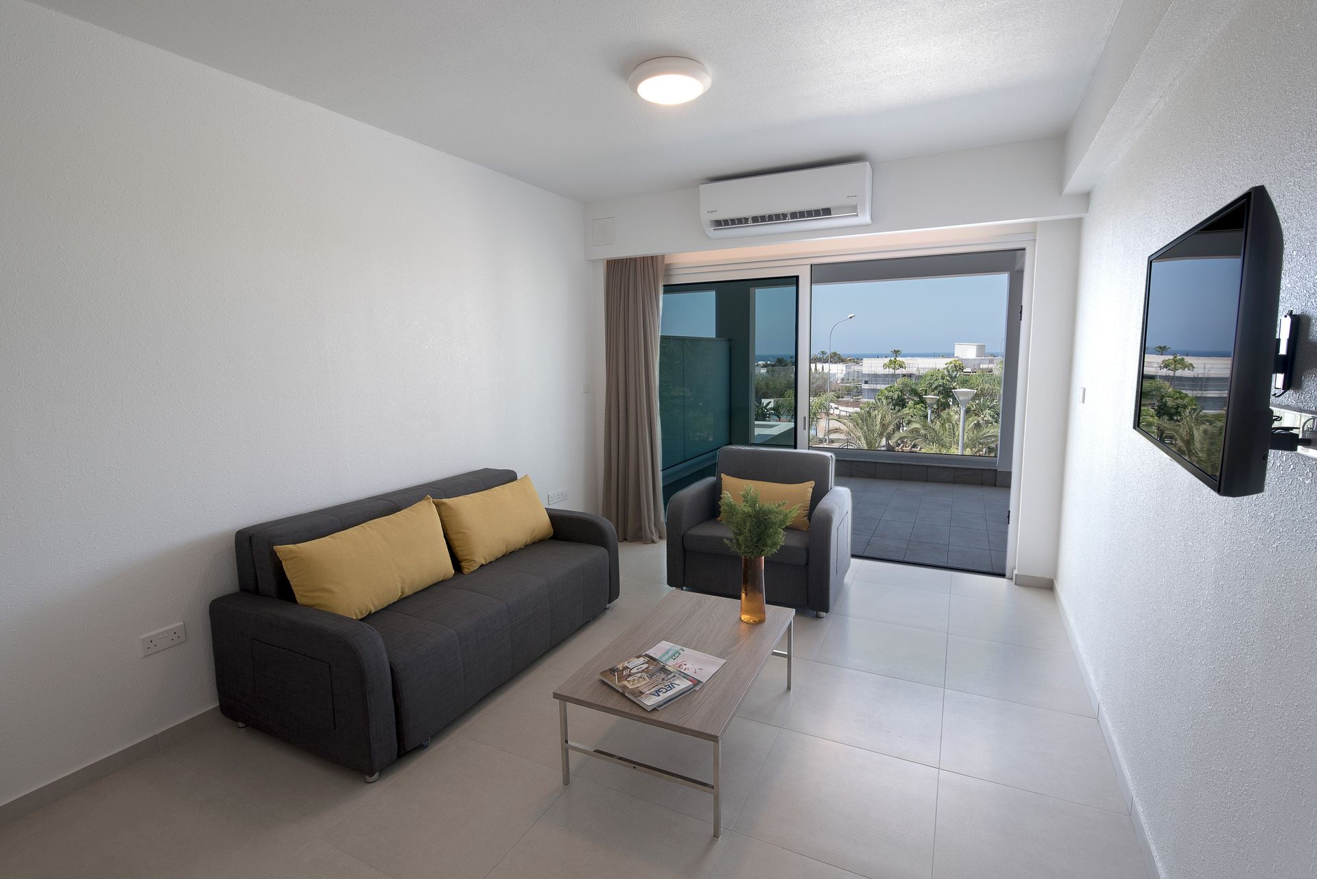 Luxury One Bedroom Apartment La Casa Di Napa Apartments, Cyprus