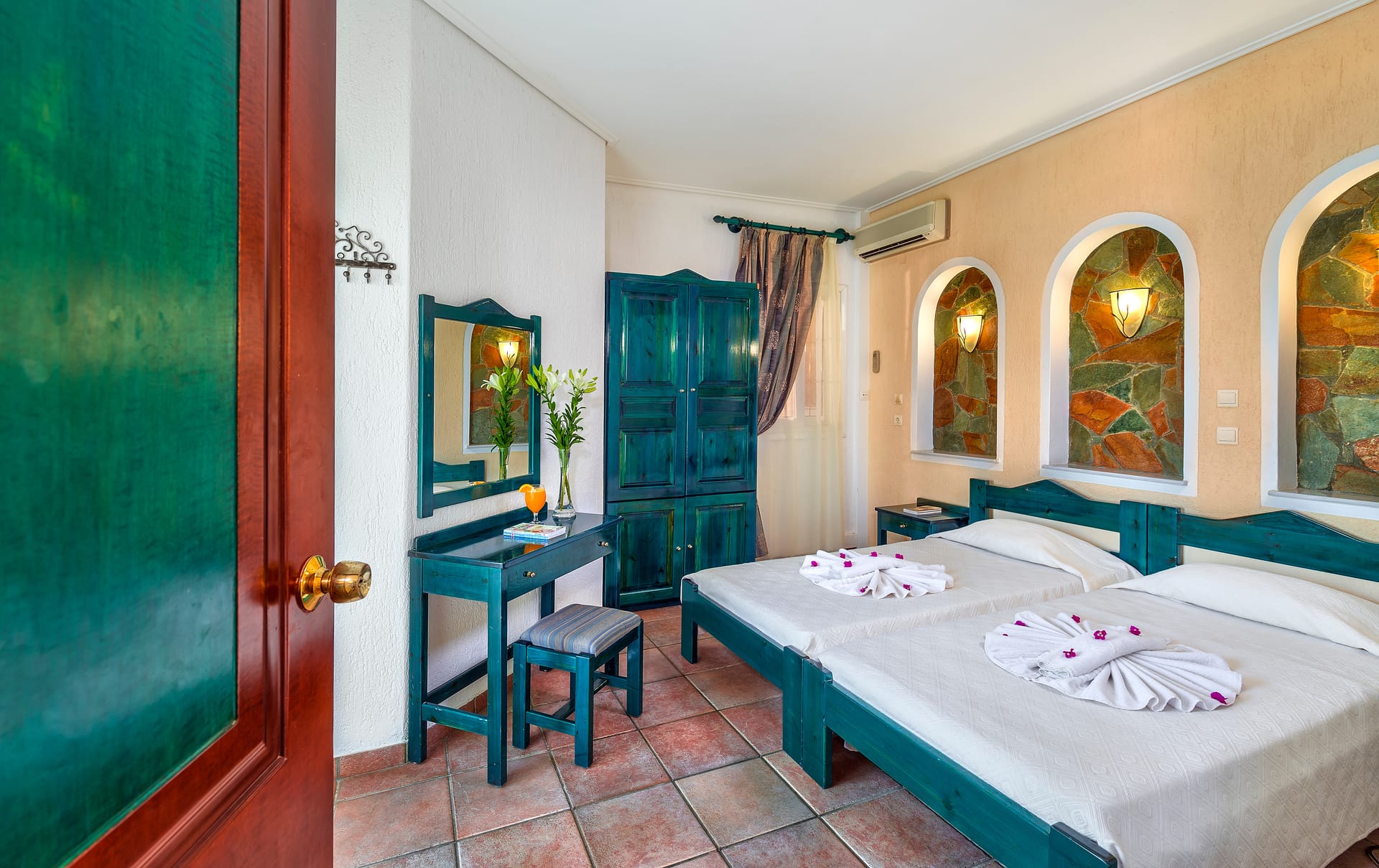 Castle Suites, Platanias, Grčka — One Bedroom Apartment