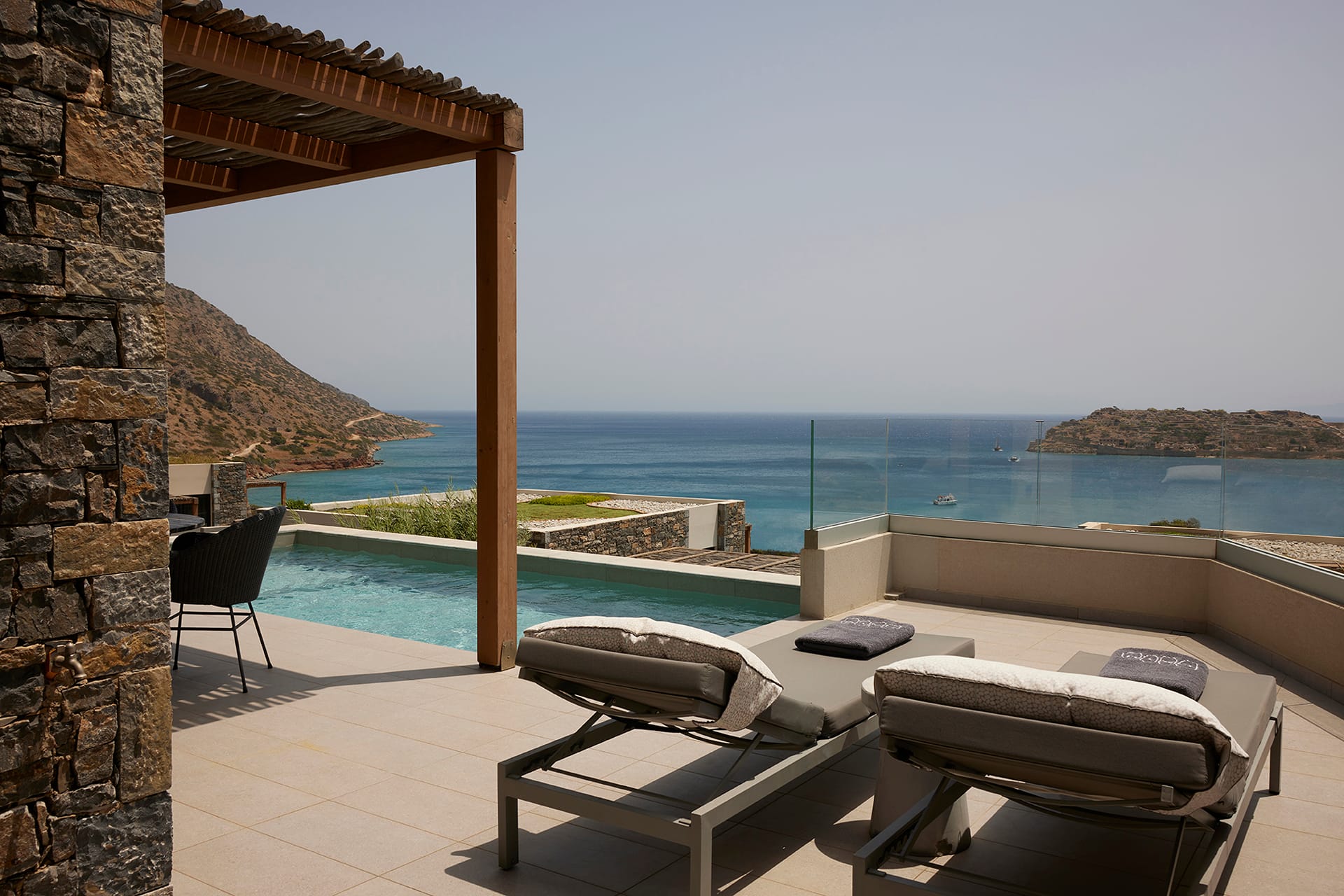 Cayo Exclusive Resort & Spa, Grčka — Duplex Family Room with Private Pool Sea View