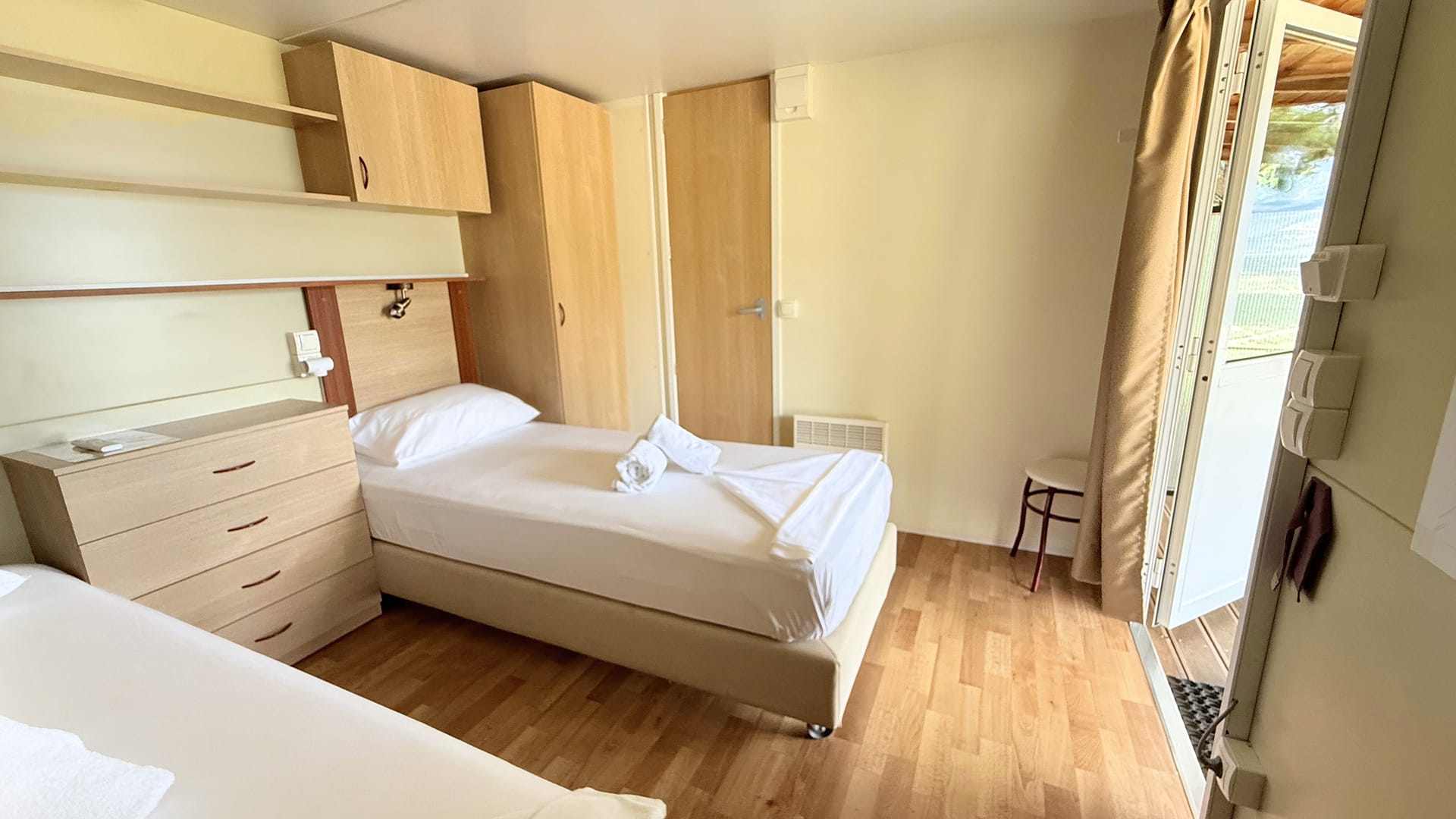Economy Double or Twin Mobile Room
