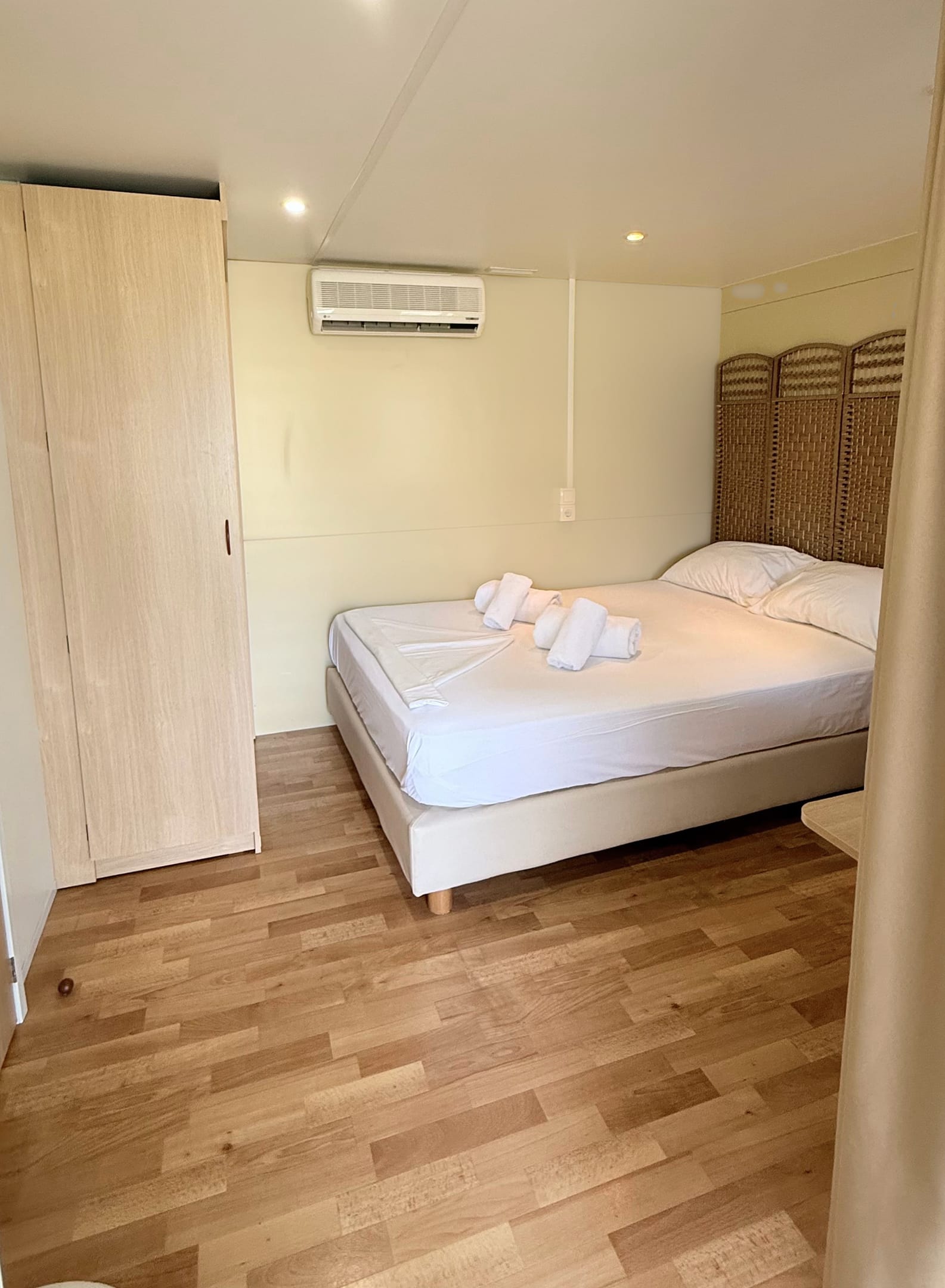 Economy Double or Twin Mobile Room