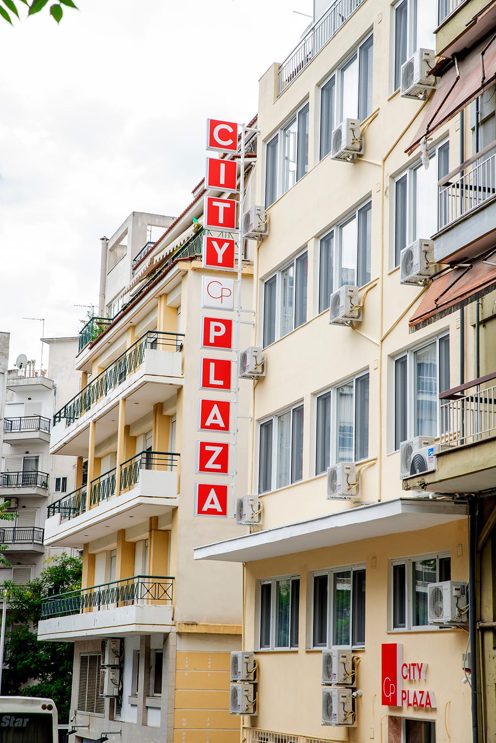 City Plaza Apartments & Rooms Thessaloniki