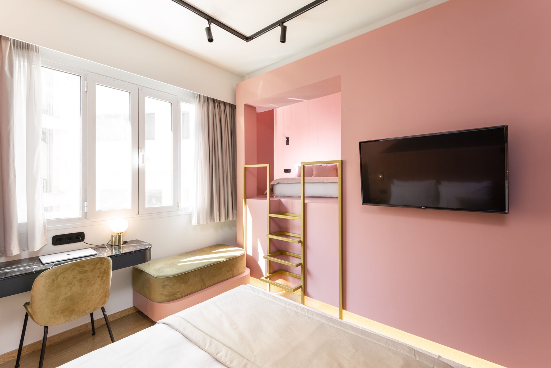 Dream Loft Room