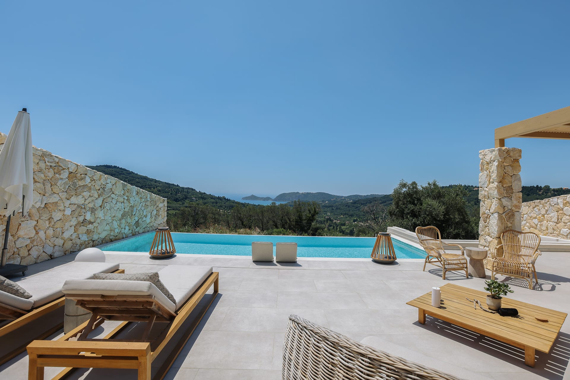 Corfu Stay Solutions, Dasia, Grčka — Villa Noema