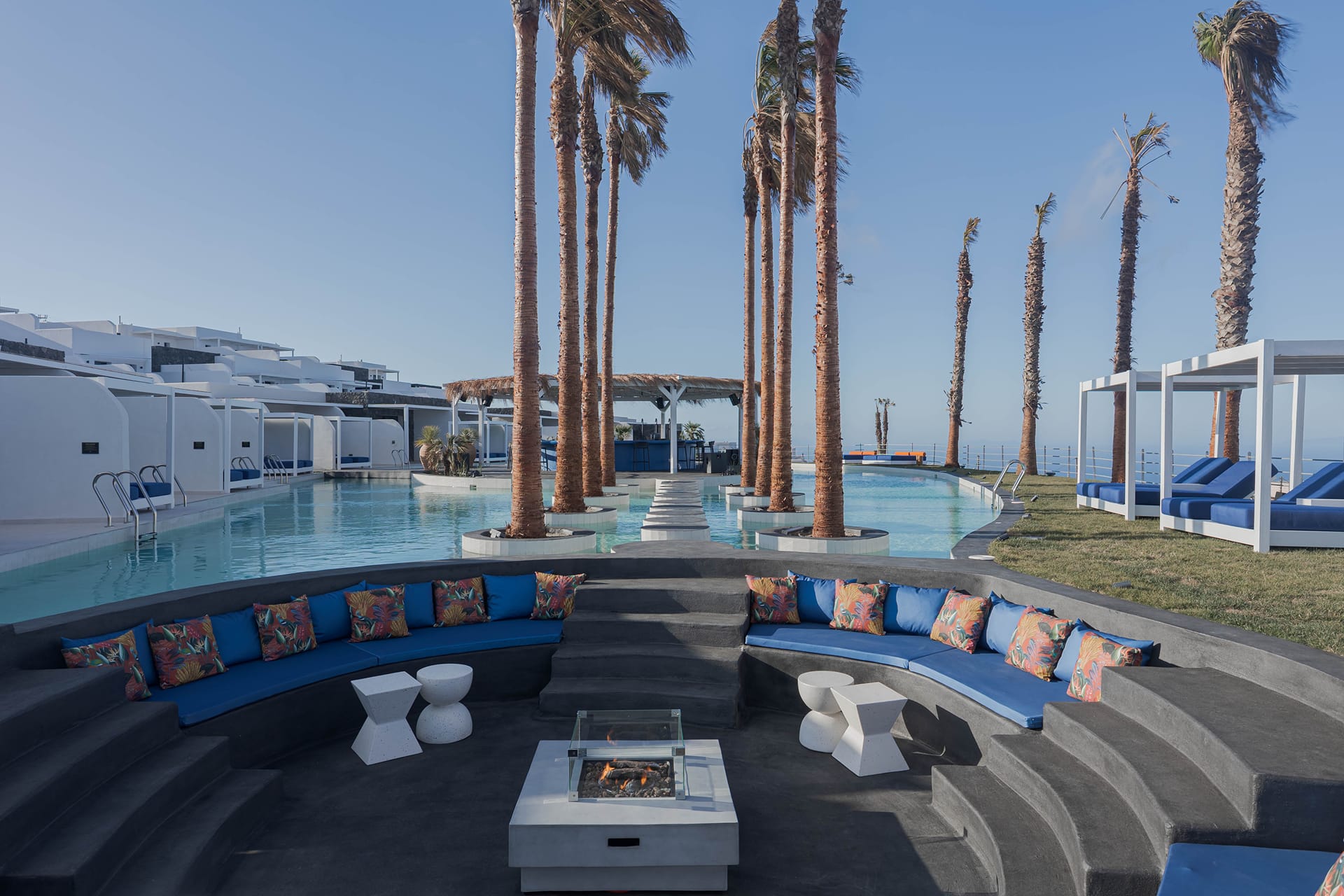 Cresanto Luxury Suites, ,