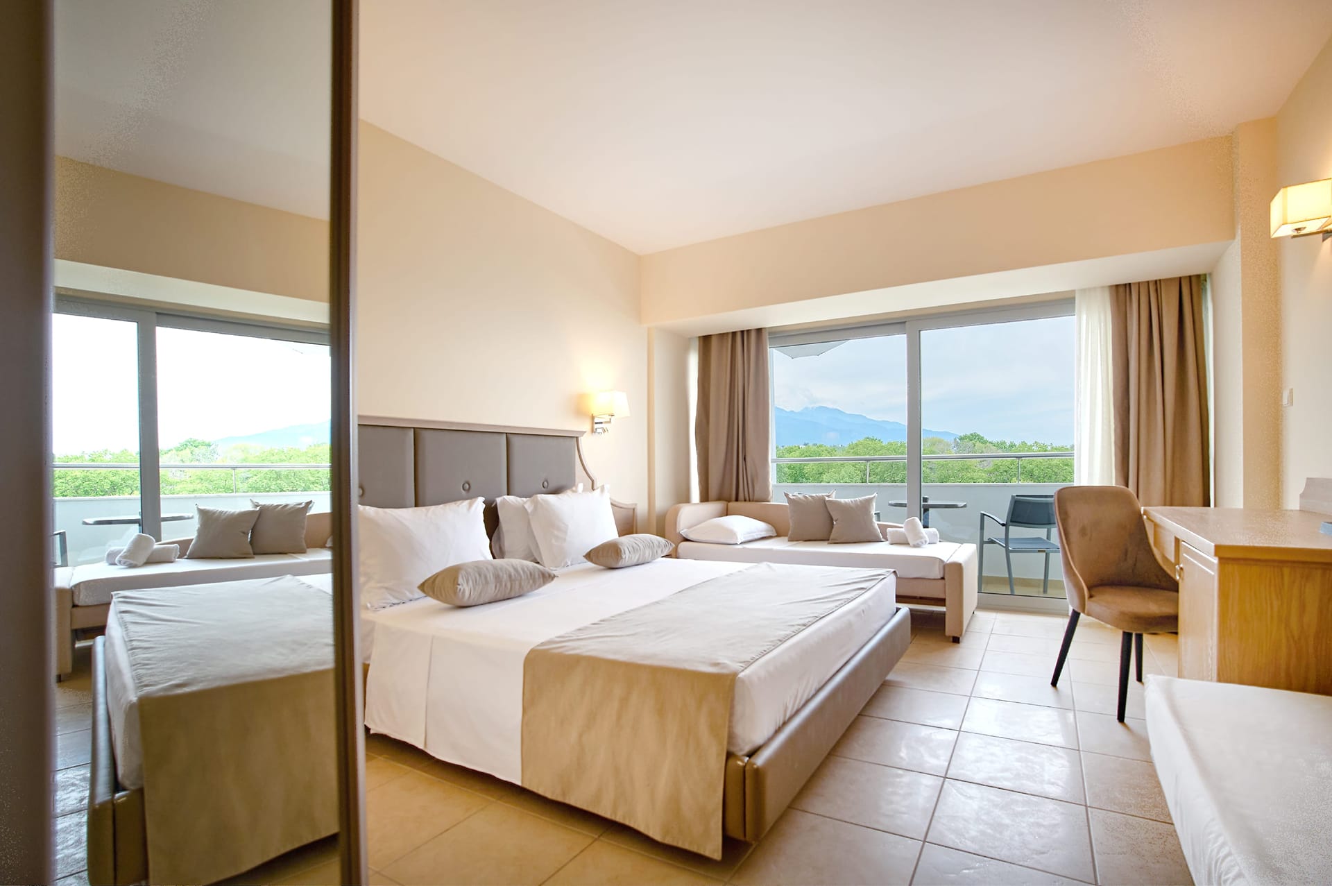 Superior Double Room Side Sea View