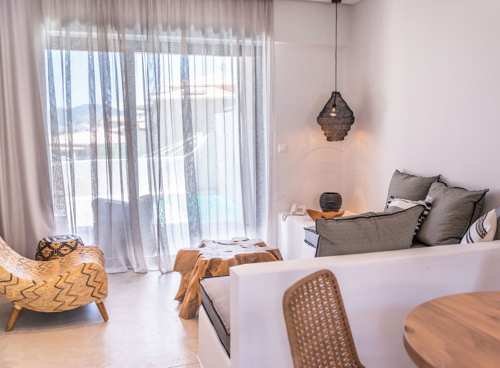 Presidential Suite with Private Pool and Partial Sea View
