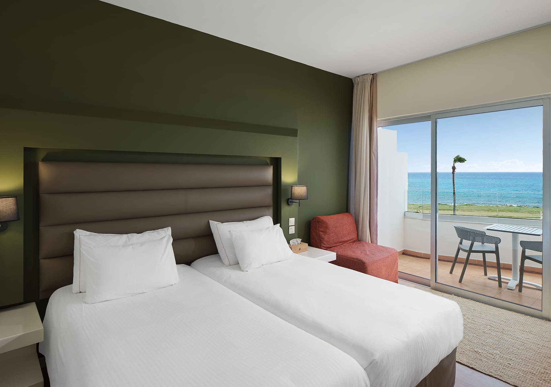 Twin/Double Room Sea View