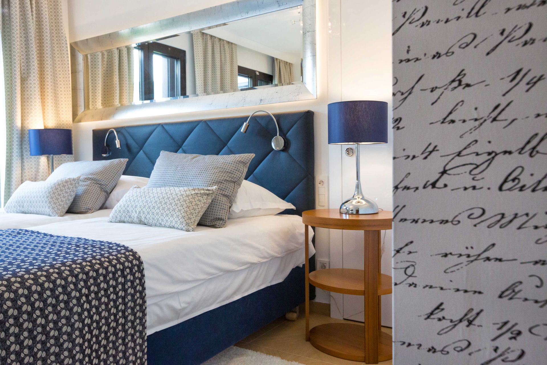 Deluxe Double/Twin Room 25 m² Sea View and French Balcony-2