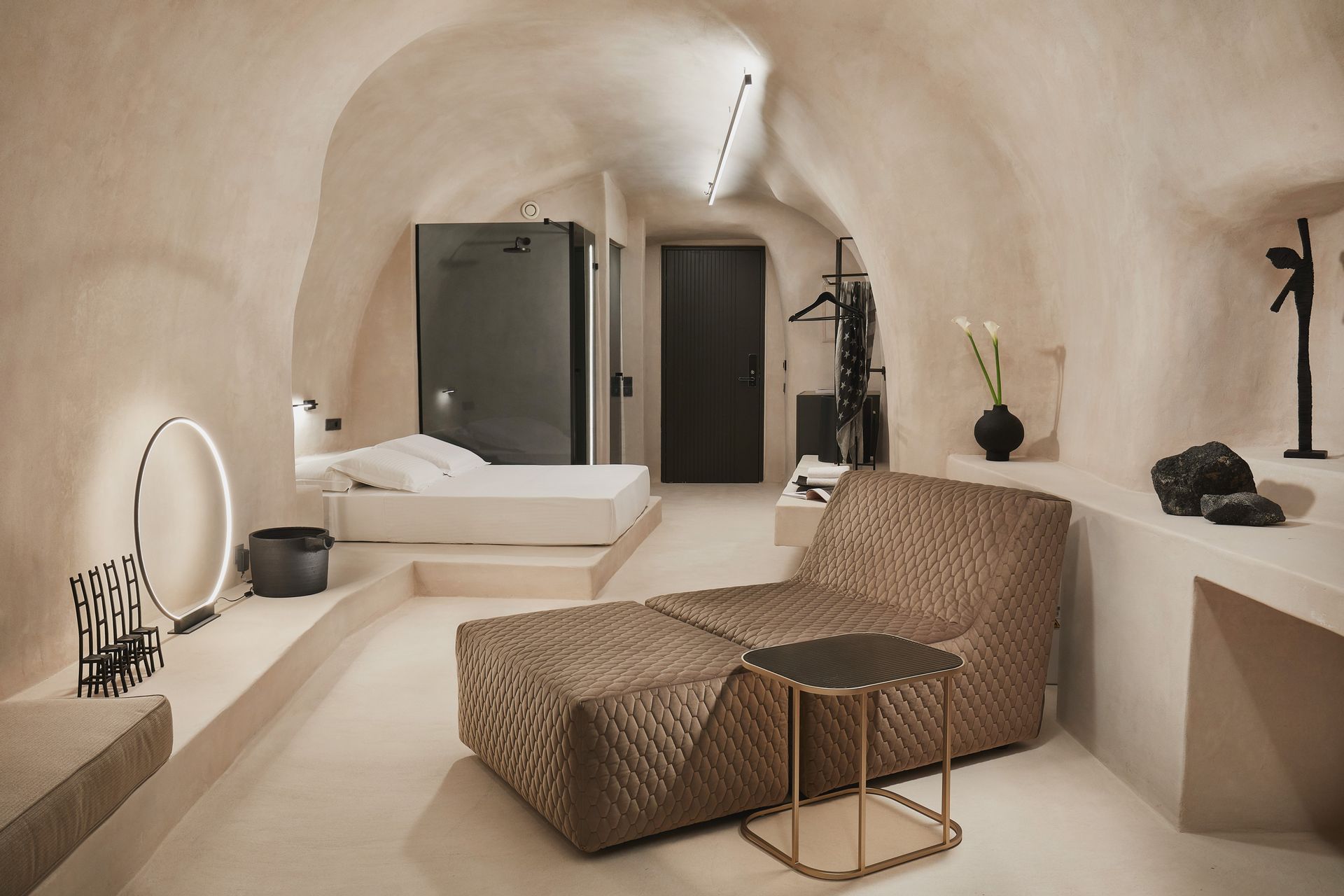 Astral Cave Suite with Jacuzzi & Caldera View