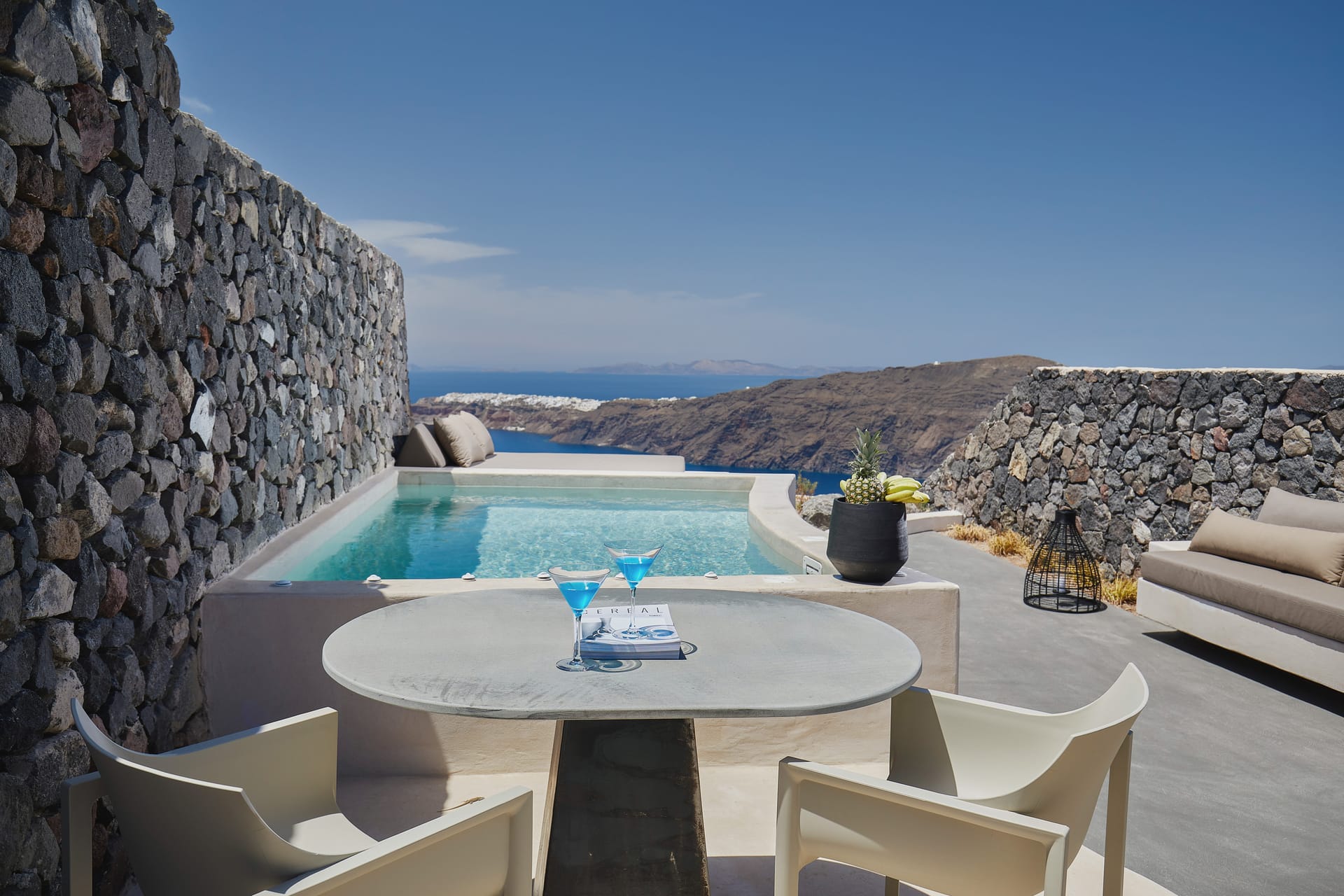 Divine Grand Suite with Private Jacuzzi