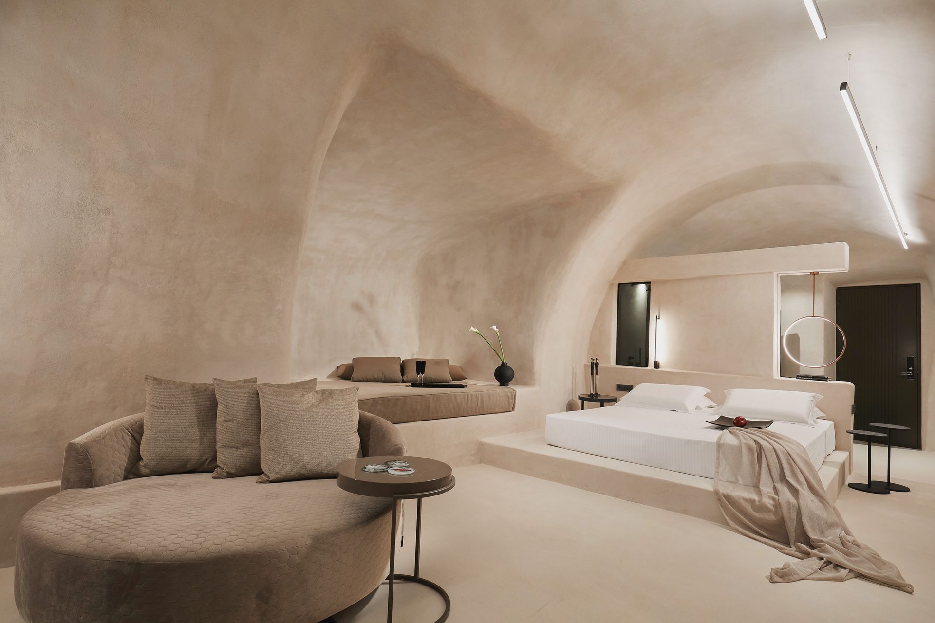 Elysium Cave Suite with Jacuzzi & Caldera View