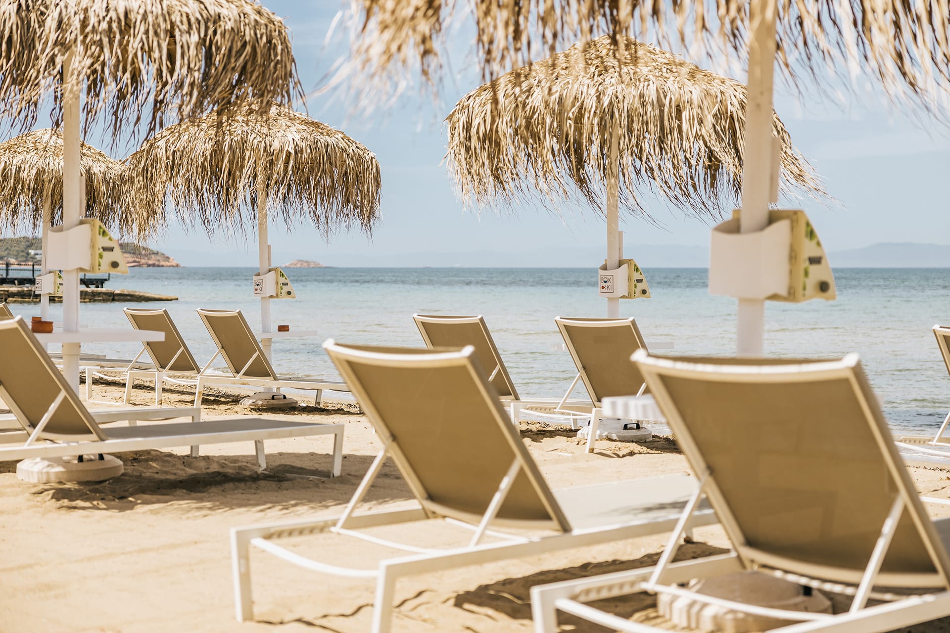 Divani Escape, ,