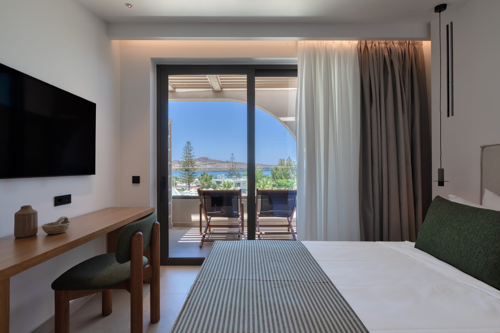 Deluxe Maisonette Side Sea View