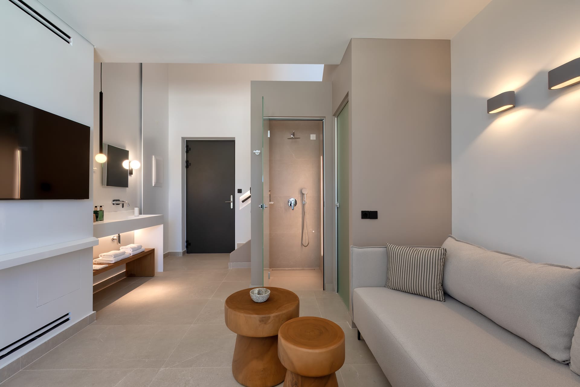Deluxe Maisonette Side Sea View