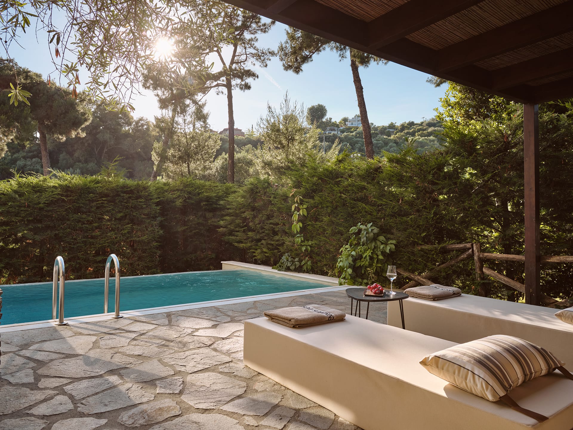 Eagles Palace Hotel, Uranopolis, Grčka — Deluxe Two Bedroom Suite Garden View with Private Pool