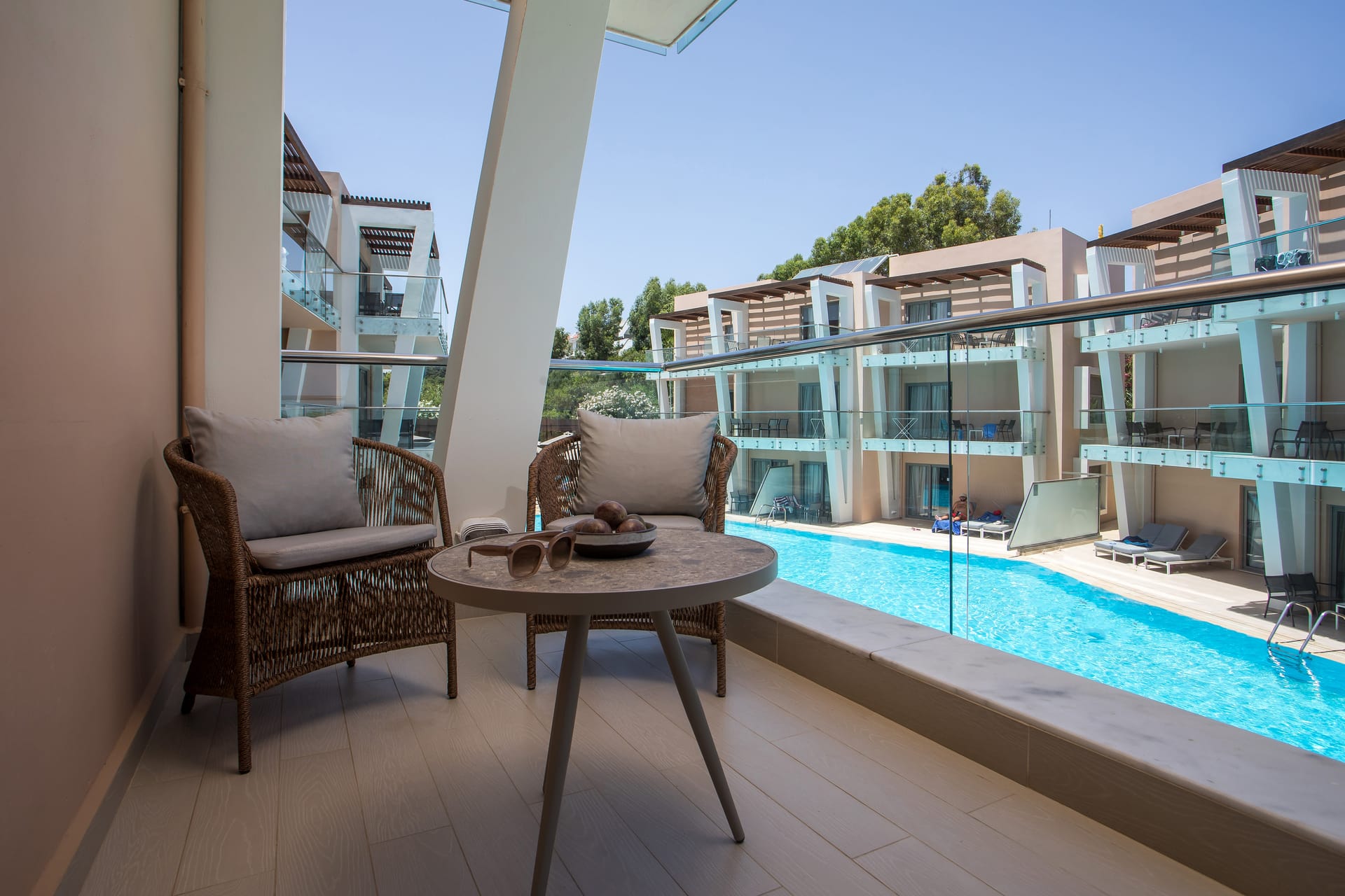 Bungalow Pool View