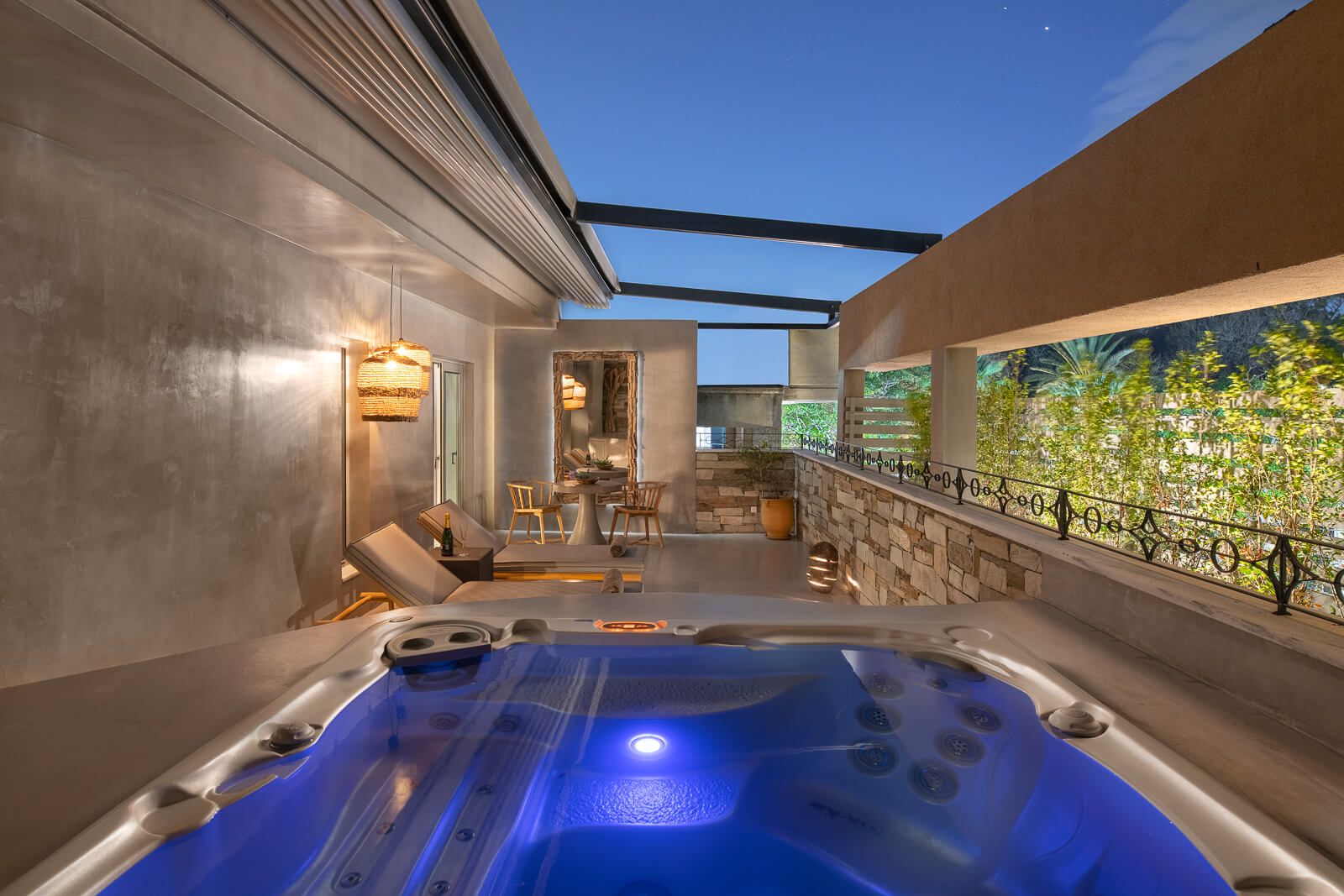 King Suite with Private Outdoor Hot Tub | Helios