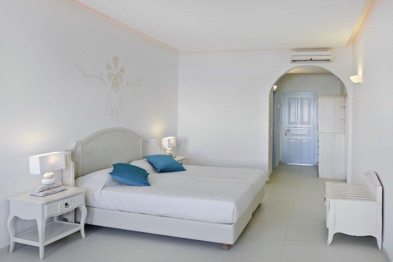 Standard Triple Room El Greco Hotel Santorini Fira Town, Santorini