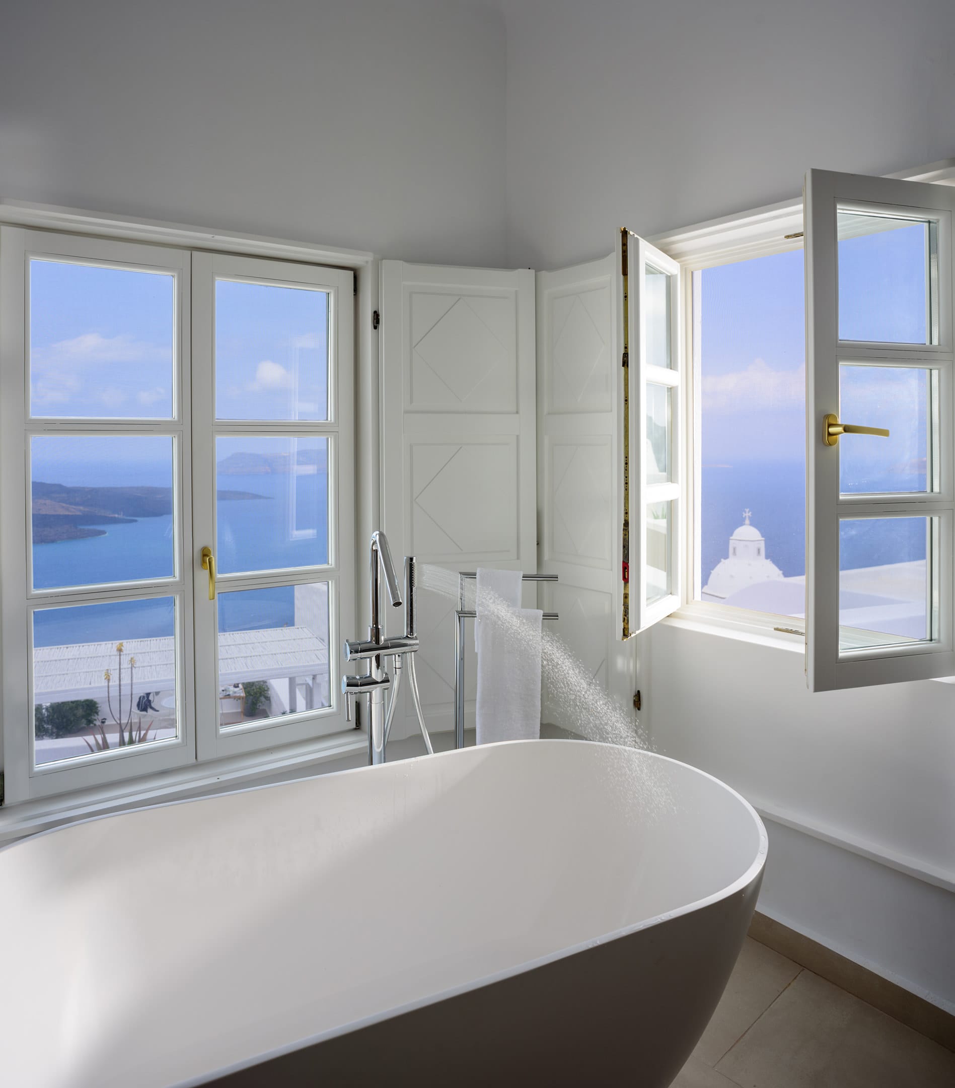Honeymoon Suite with Caldera View