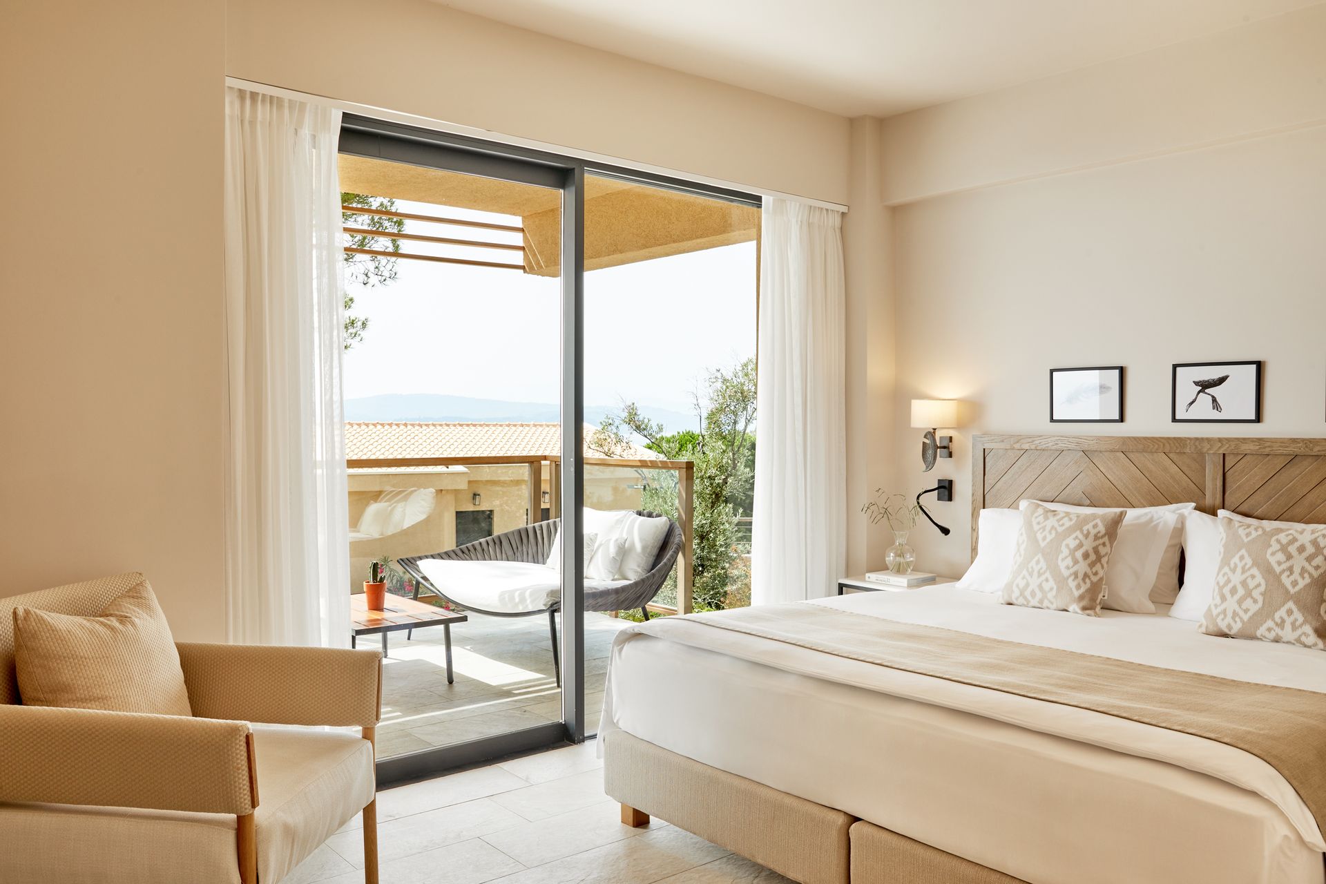 Premium Suite Hot Tub | Nest Grove Rooms Villas & Suites