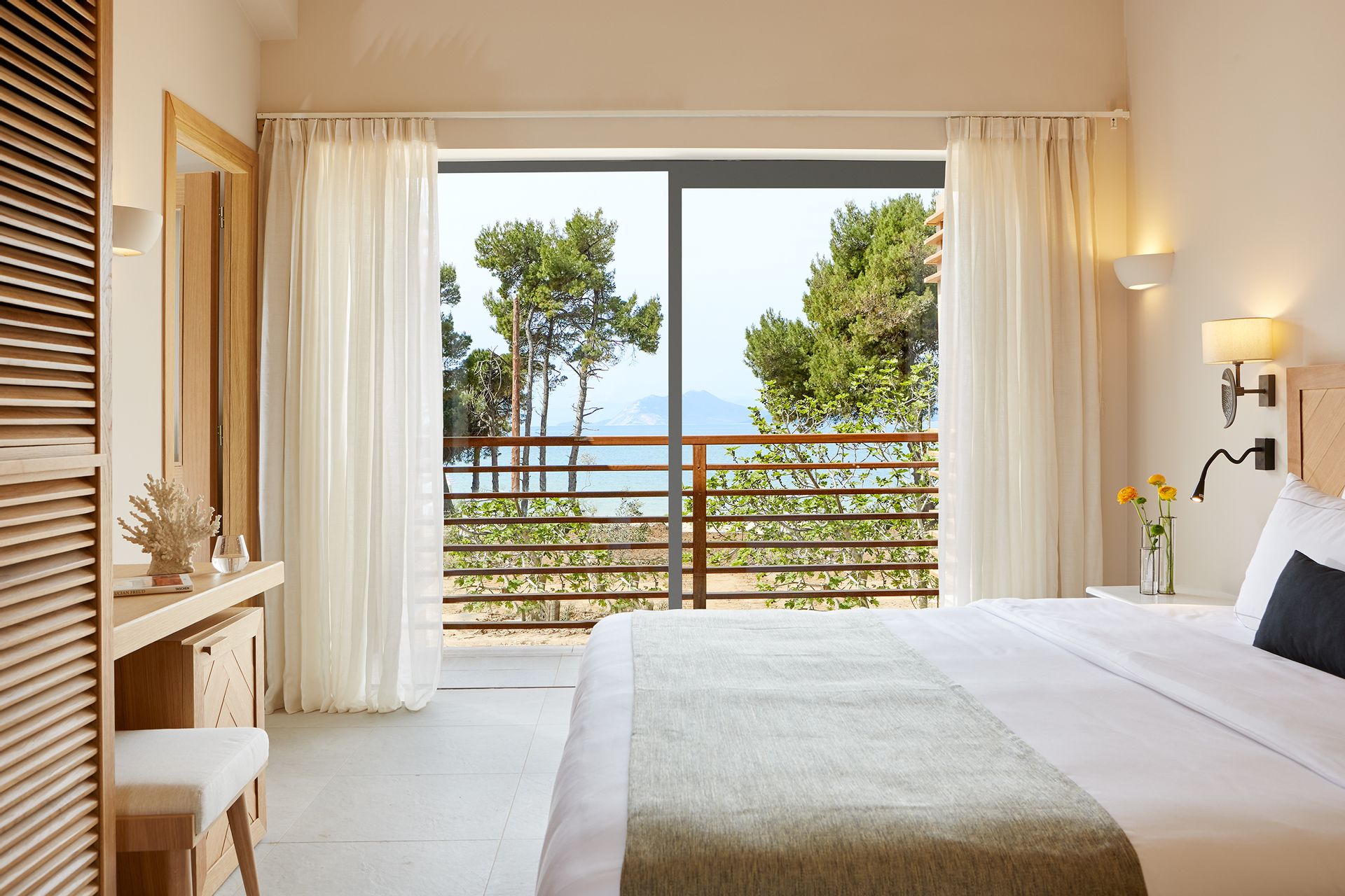 The Sunset Suite | Nest Grove Rooms Villas & Suites