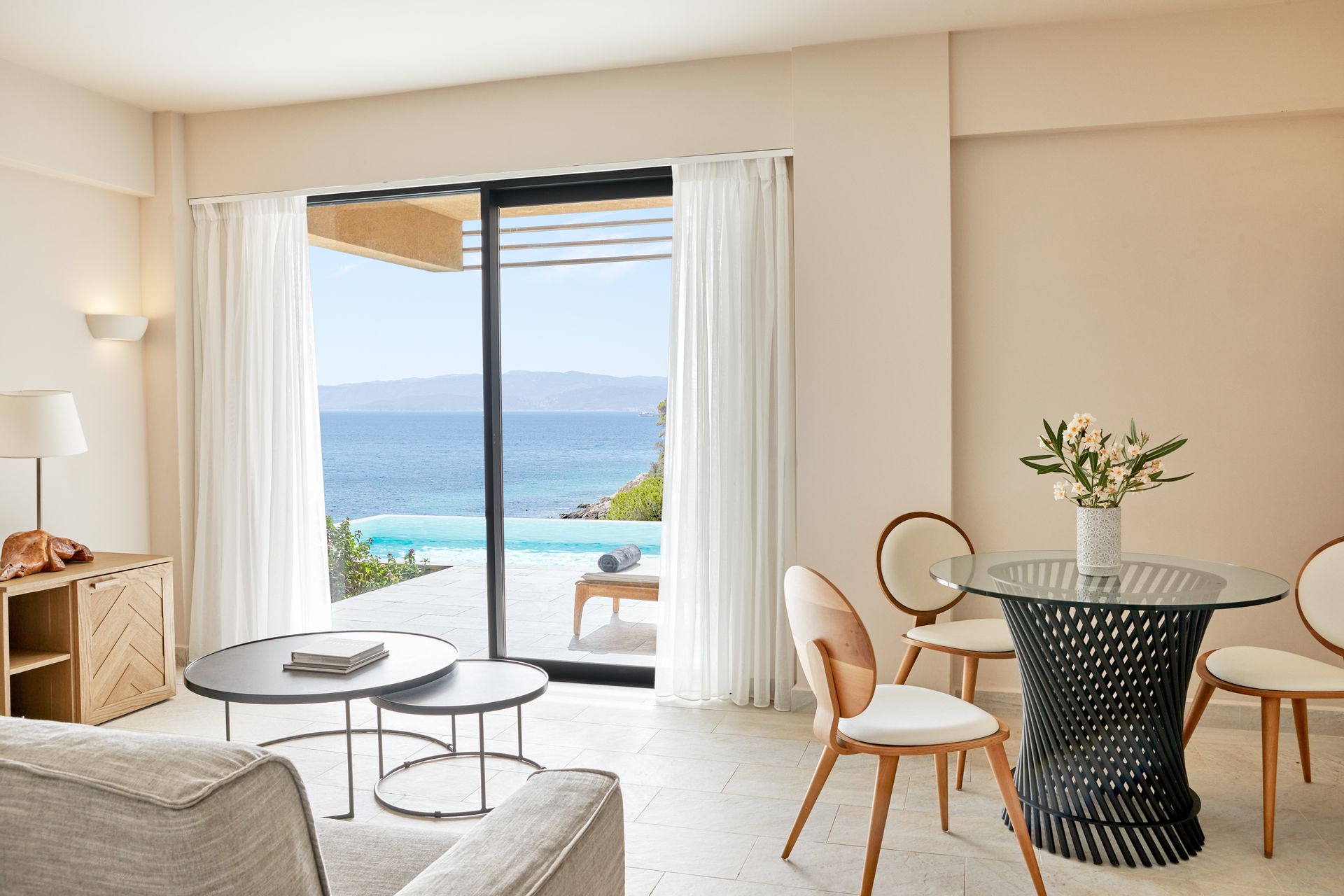 Premium Suite Private Pool | Nest Infinity Rooms & Suites