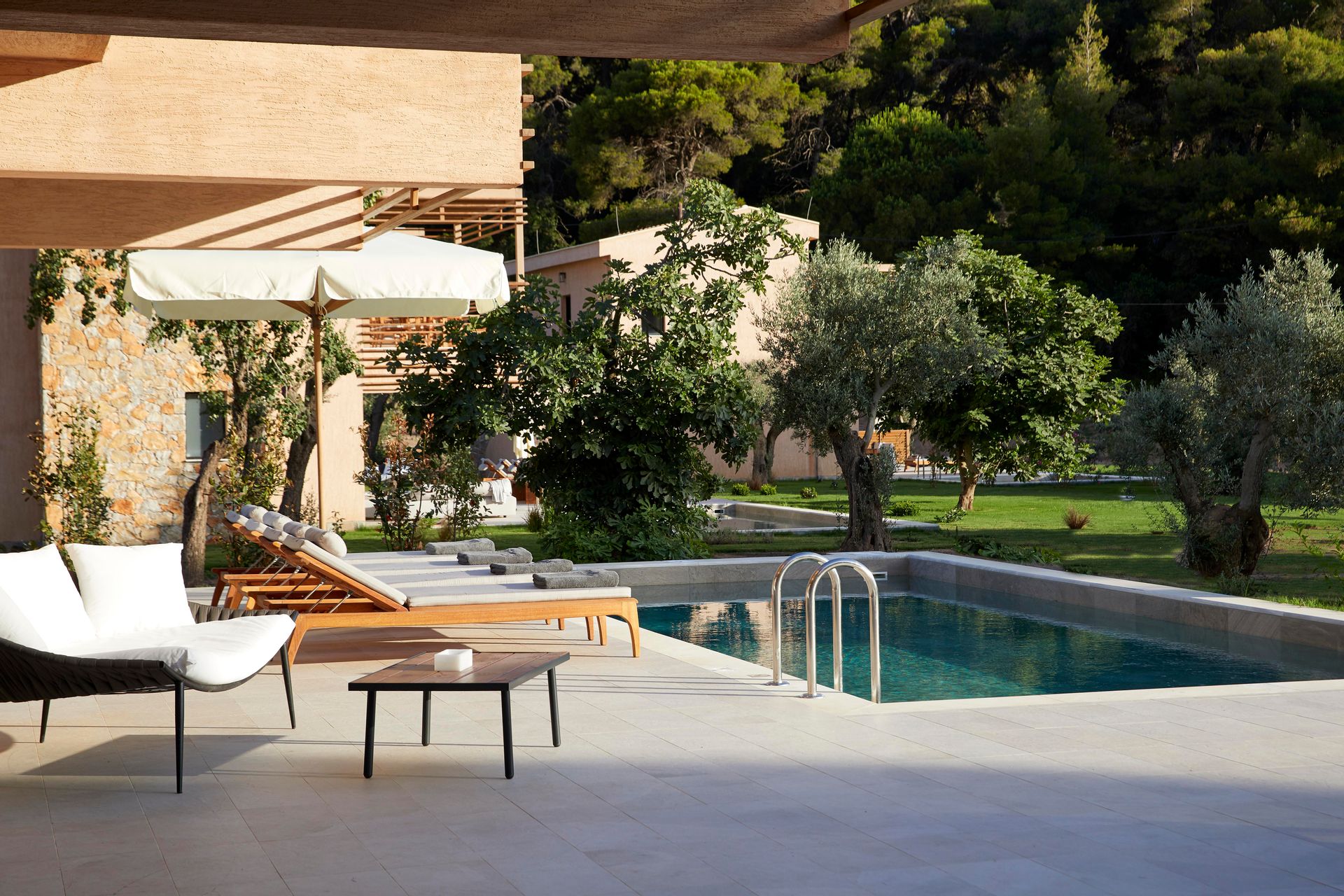 The Swan Villa | Nest Grove Rooms Villas & Suites