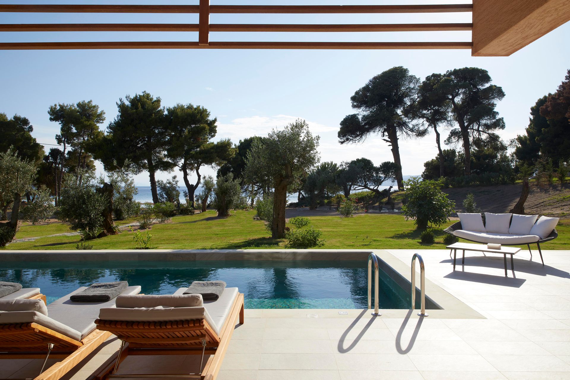 The Swan Villa | Nest Grove Rooms Villas & Suites