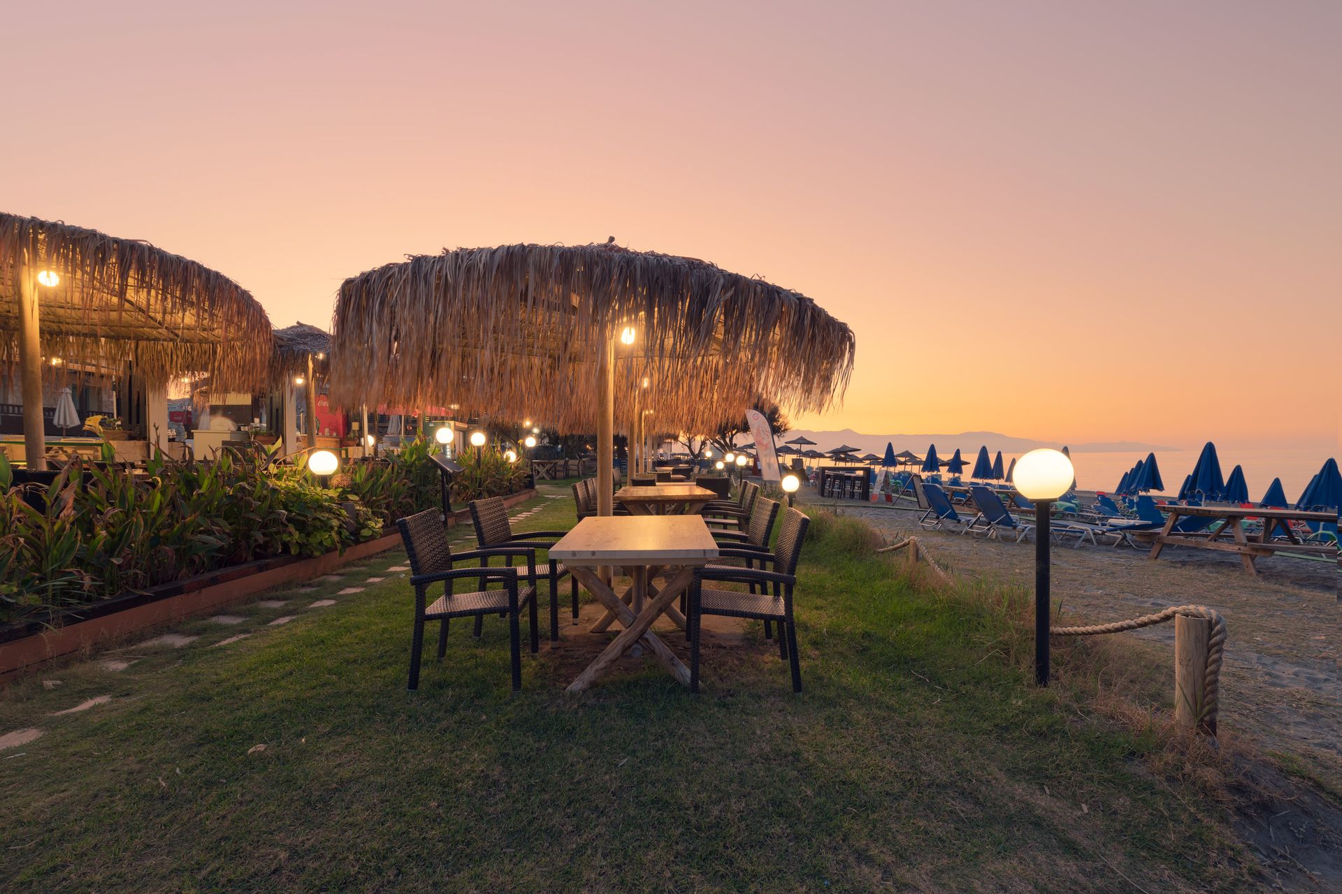 Erato Beach Hotel, ,